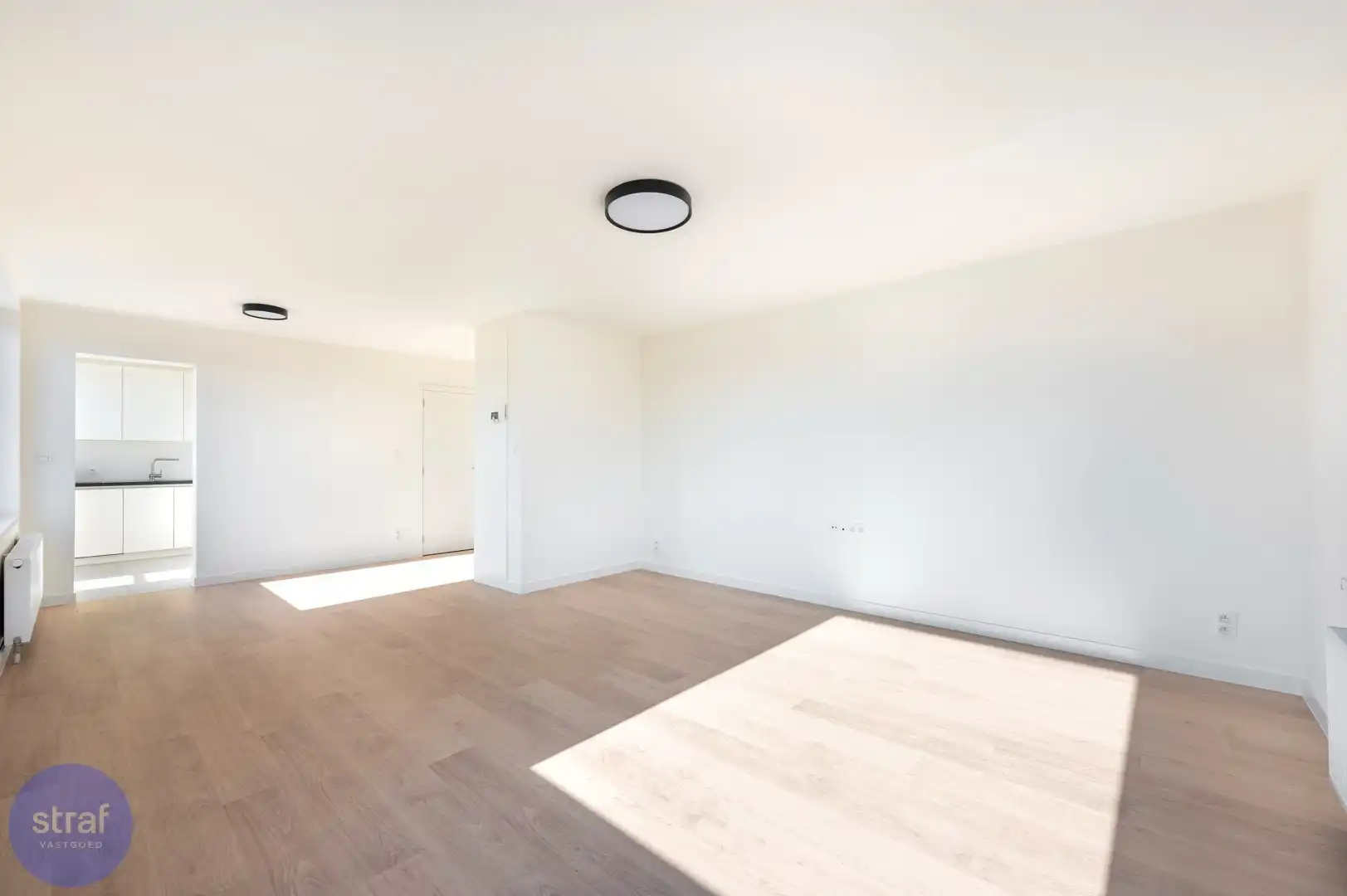 TE HUUR / Recent gerenoveerd 2 slpk appartement vlak bij het Galgenweel foto 2