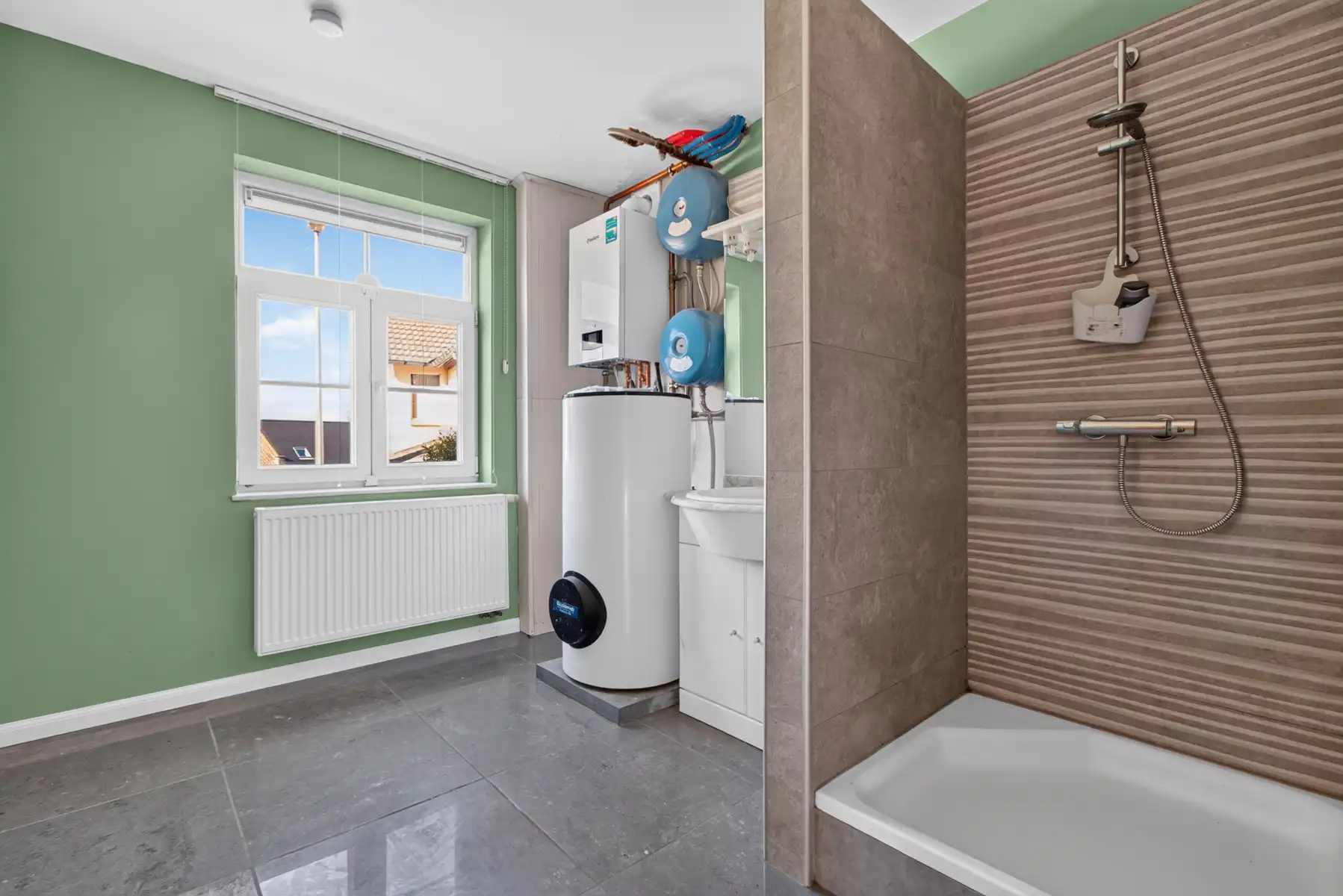 INSTAPKLARE WONING + 3 SLK + TERRAS + TUIN + KELDER + GARAGE foto 11