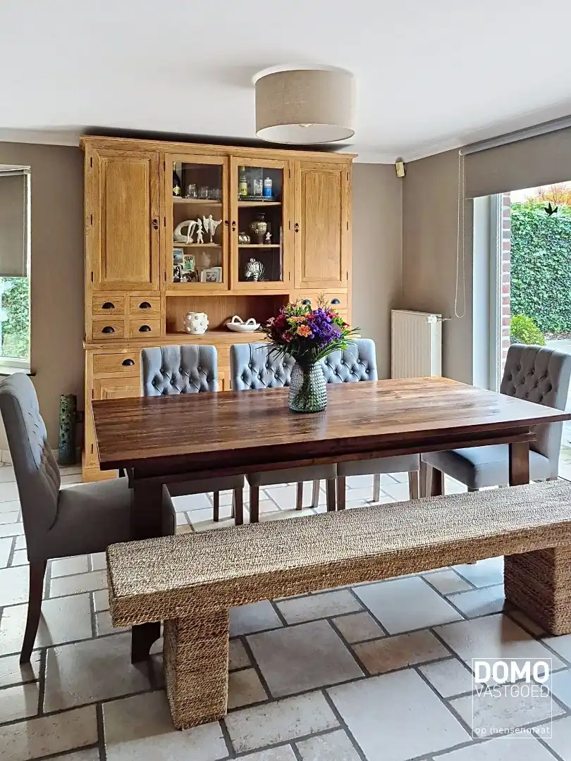 Warme gezinswoning met prachtige tuin in hartje Kortessem foto 3