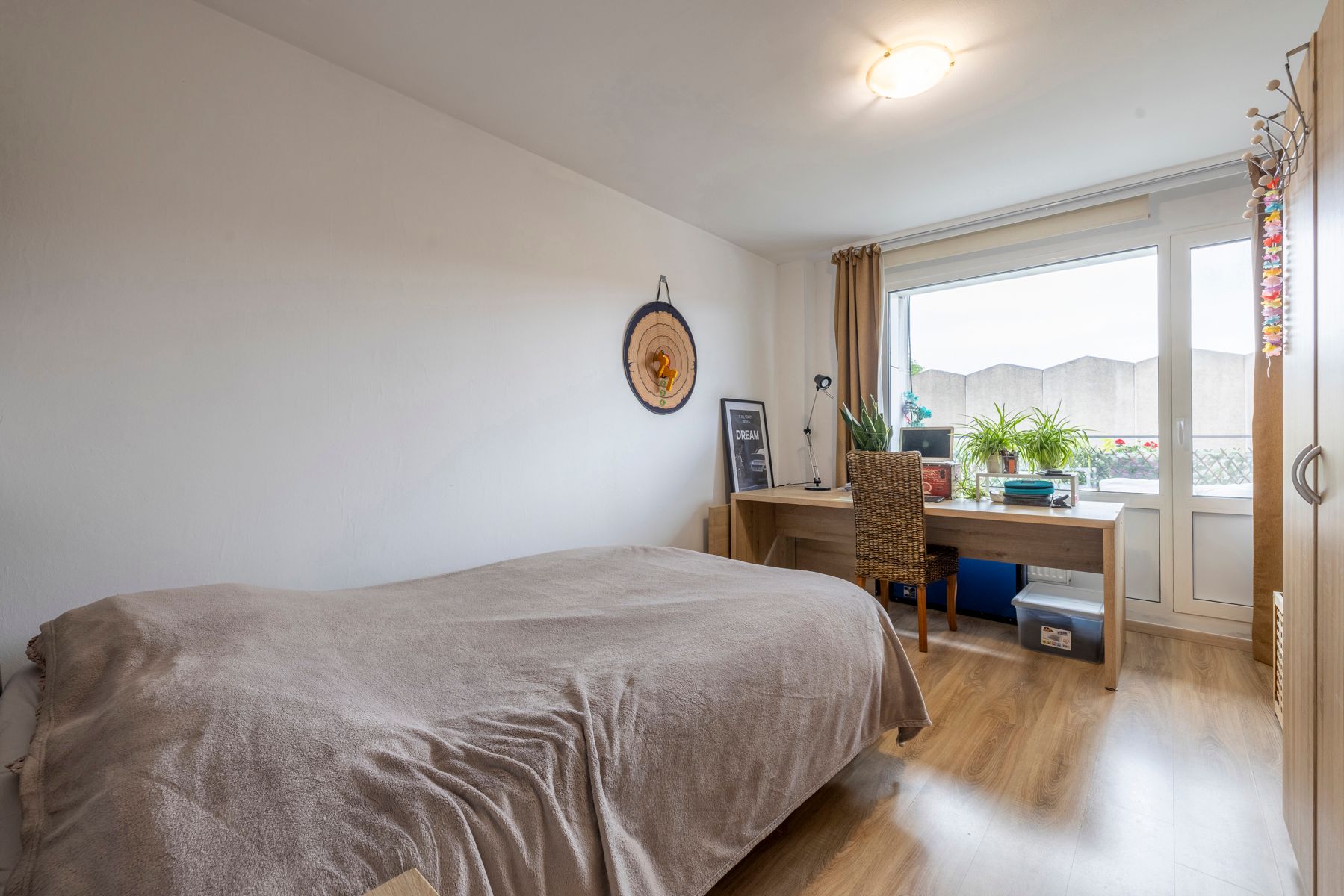 VERNIEUWD APPARTEMENT MET 3 SLAAPKAMERS TE KOOP foto 11