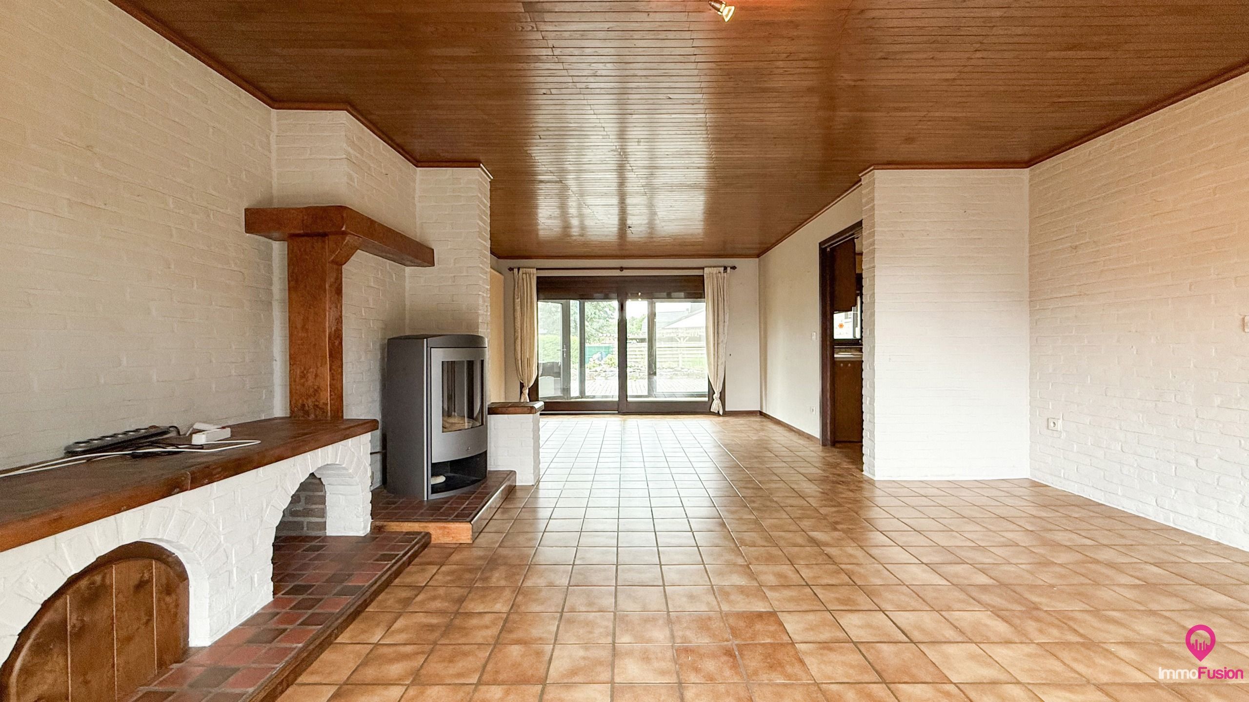 Ruime instapklare bungalow met 3 slpks op 8are82 in Bocholt! foto 3