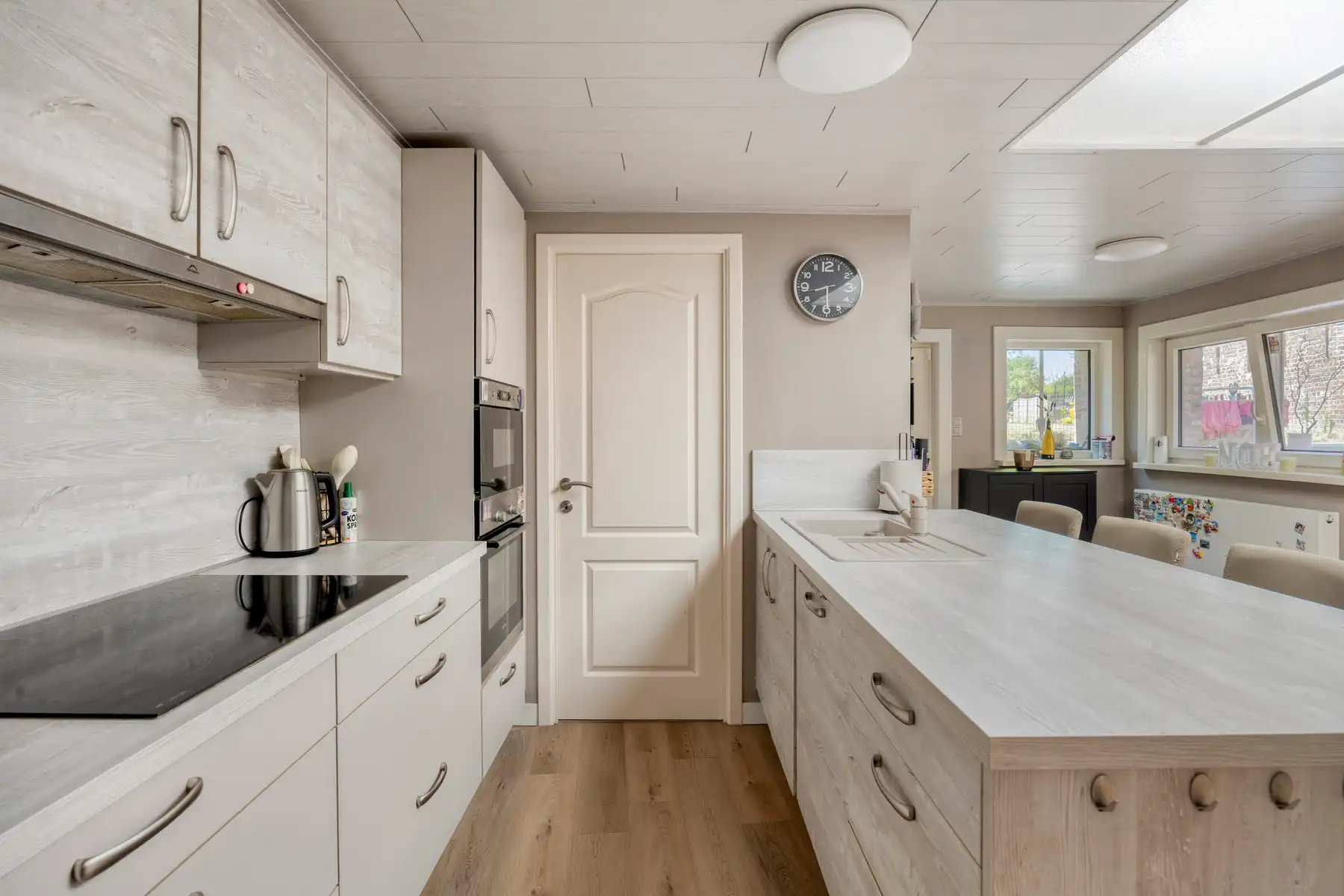 Instapklare HOB met 3 slaapkamers en aangelegde tuin foto 7