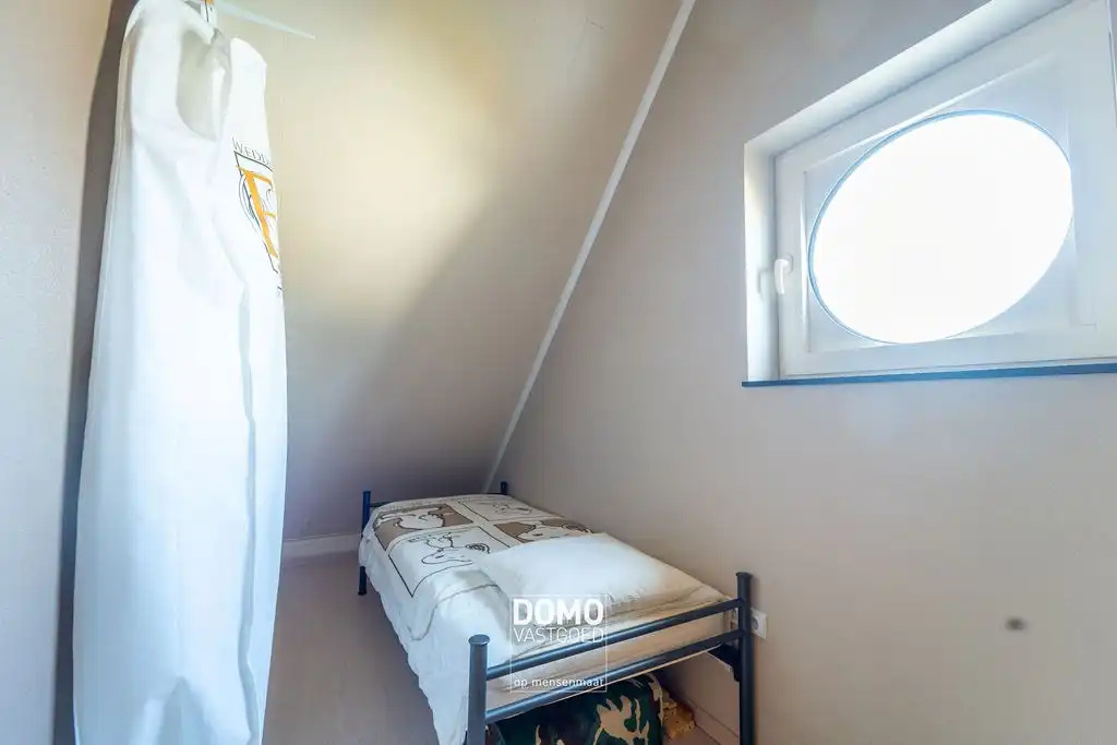 RUIME WONING VAN BOUWJAAR 2008 MET EPC LABEL B, 3 SLAAPKAMERS EN EEN HANGAR TE DIEPENBEEK foto 21