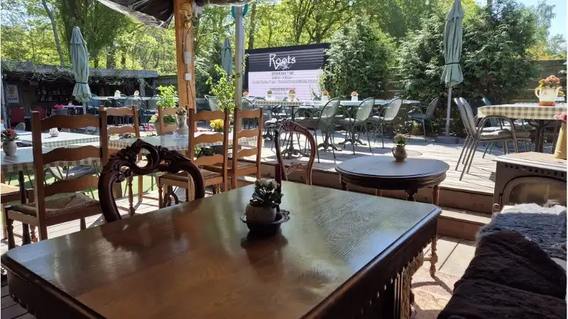 Zeer ruim horecapand met groot TERRAS te koop in Sint-Kruis Brugge. foto 17