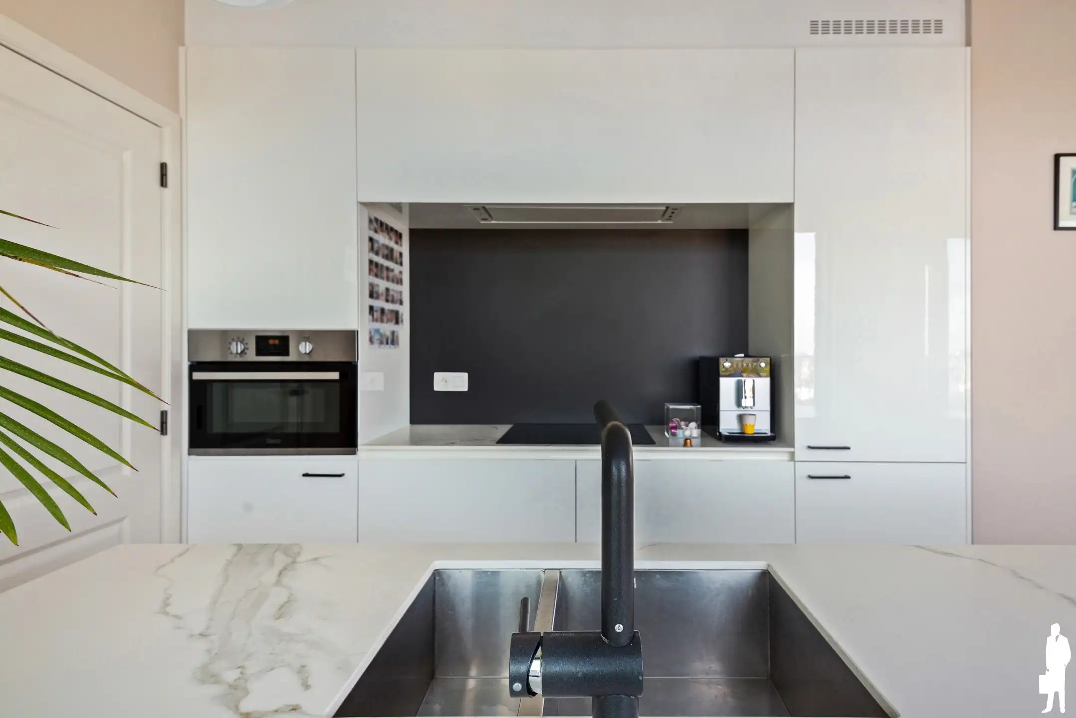 Ruime penthouse te Deurne-Zuid foto 8
