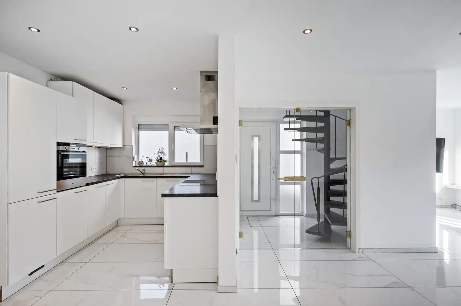 Gerenoveerde woning met 3 slpkrs te Putte foto 12