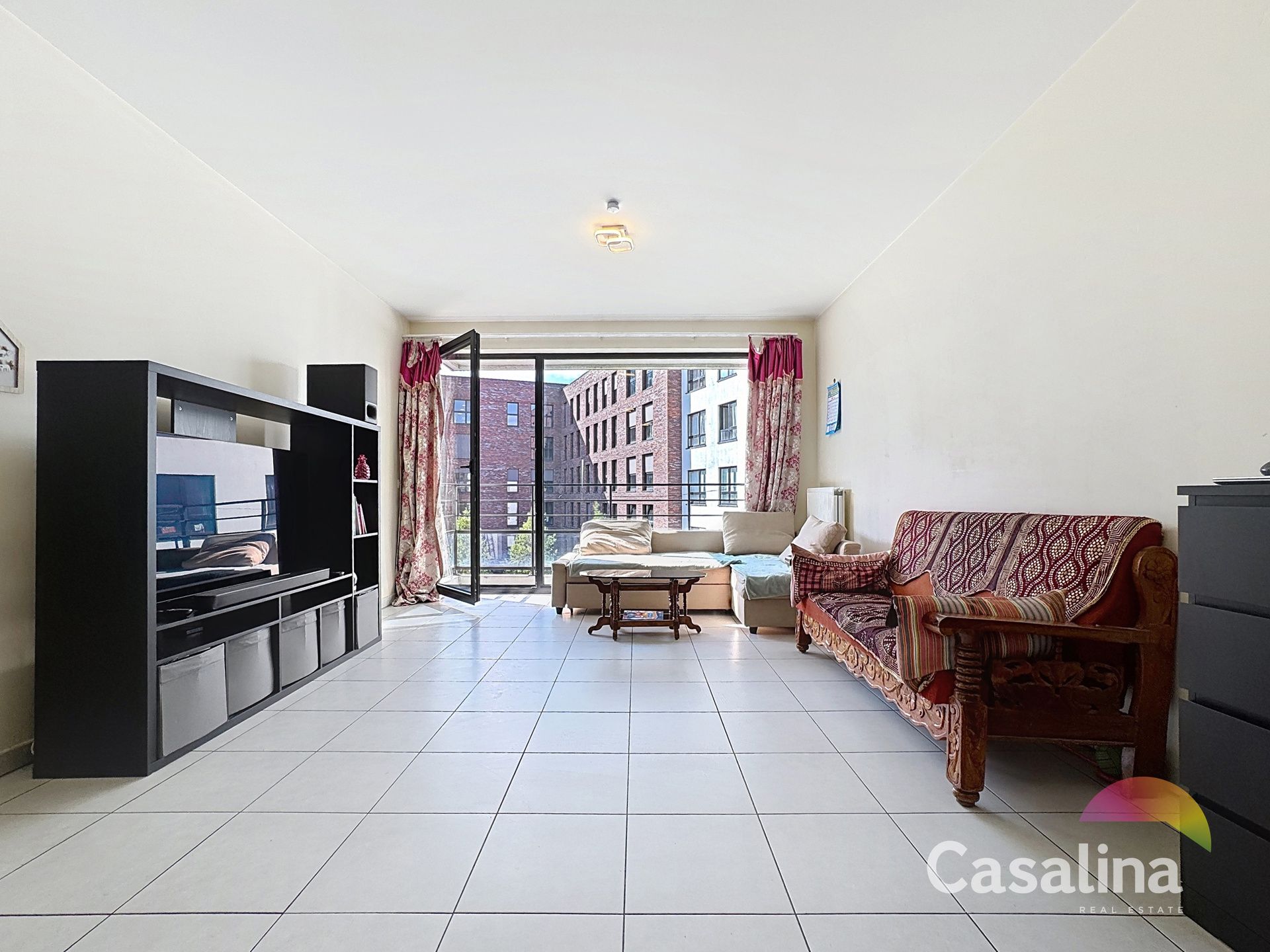 Appartement (82m²) met 2 slpk, terras, kelder en parking. foto 2