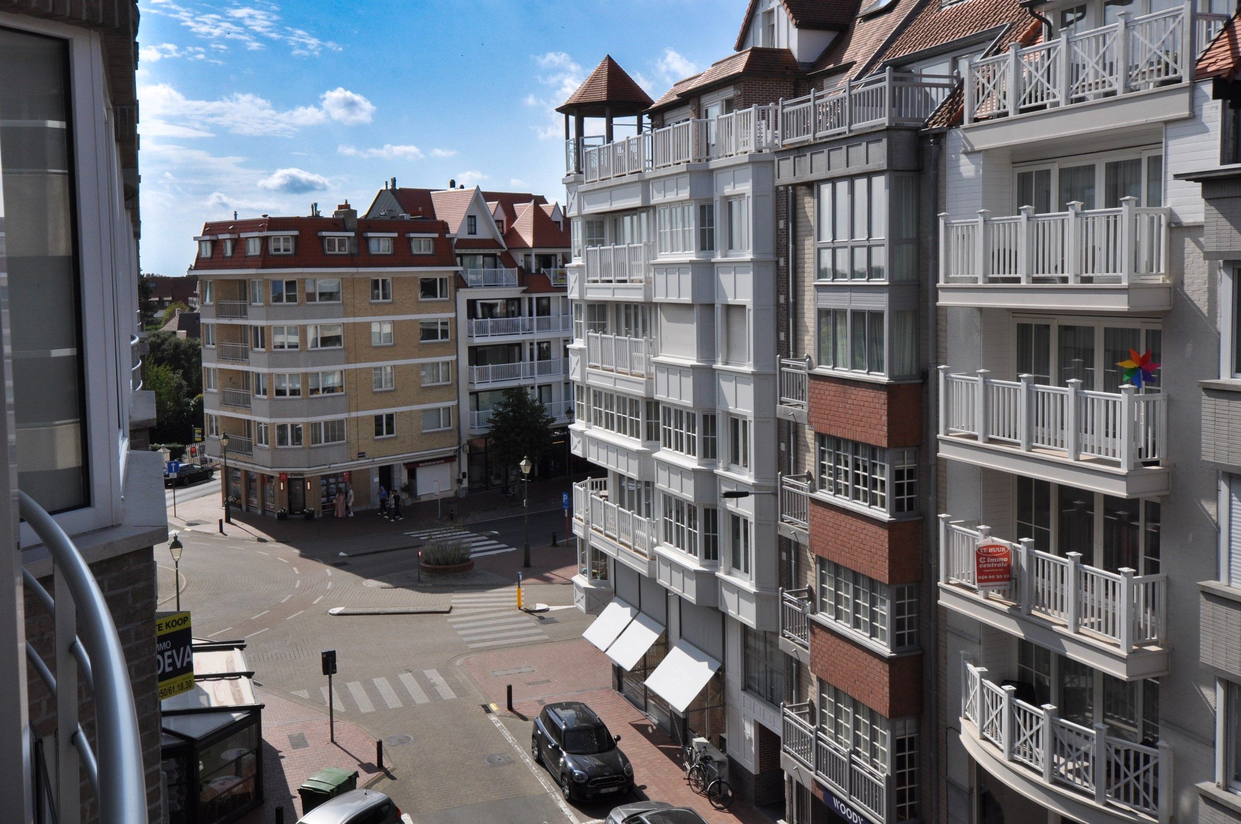 Lichtrijk appartement met zijdelings zeezicht en met een gevelbreedte van ongeveer 5,50 meter. foto 6