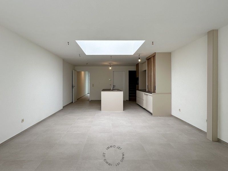 Instapklare woning op een centrale ligging in Sint-Niklaas foto 6