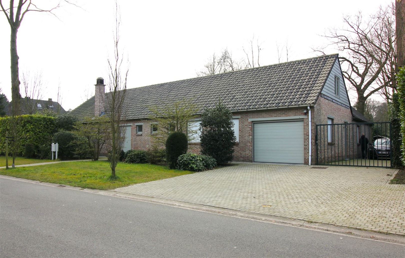 Villa met 5 slaapkamers & zonovergoten tuin foto {{pictureIndex}}
