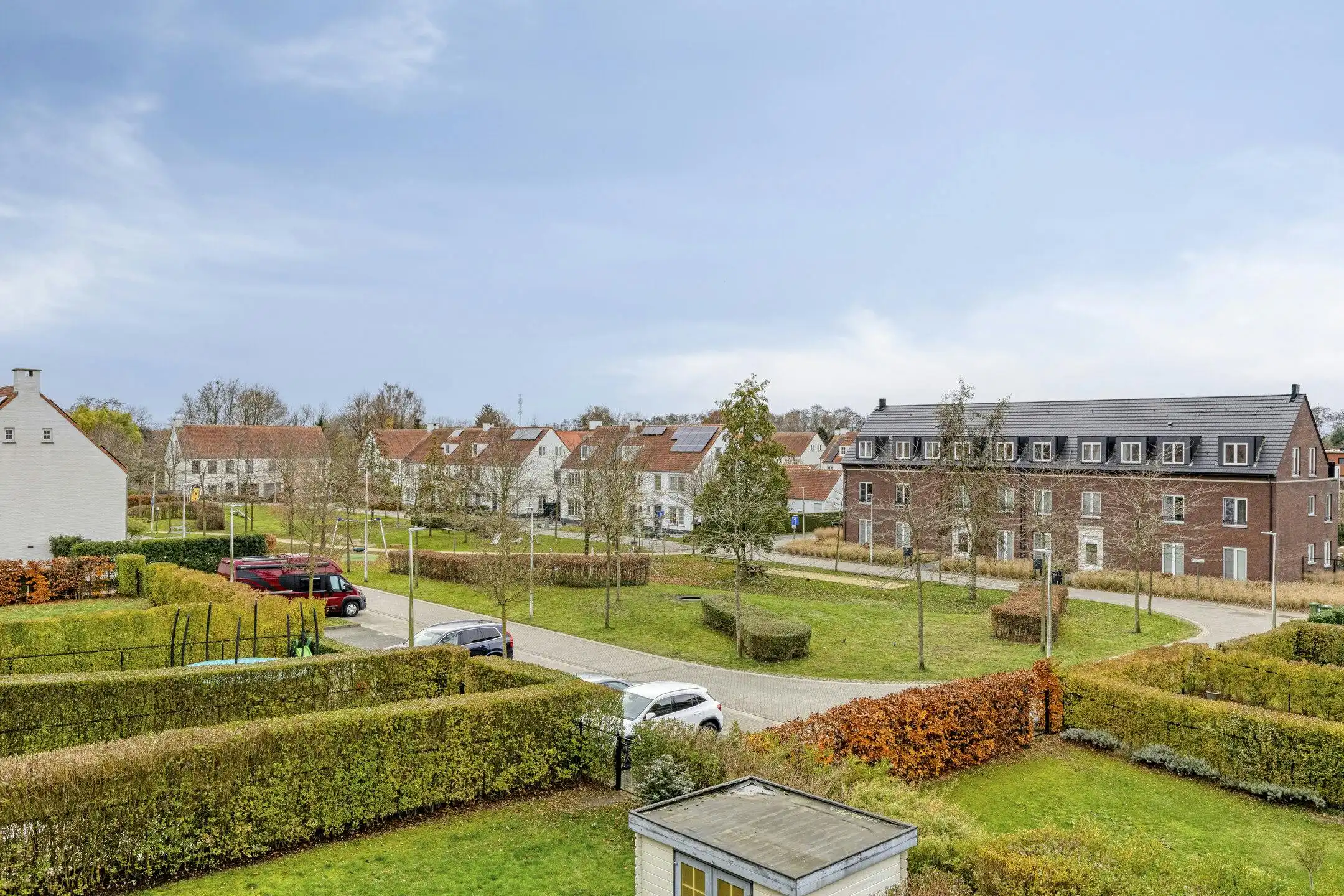 Appartement met 2 slaapkamers, terras en garage te koop in Edegem foto 2