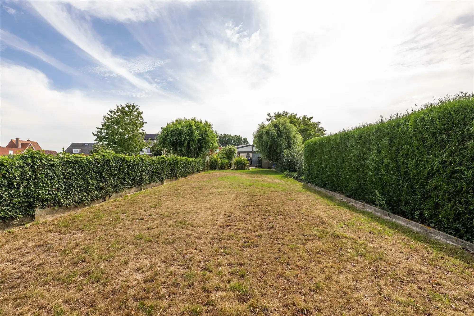 Woning met loods foto 25