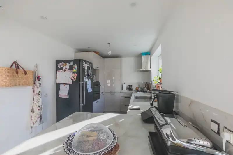 Rustig gelegen woning met 4 slaapkamers, terras en tuin (Energielabel C, centrale verwarming, elektriciteit goedgekeurd...). foto 19