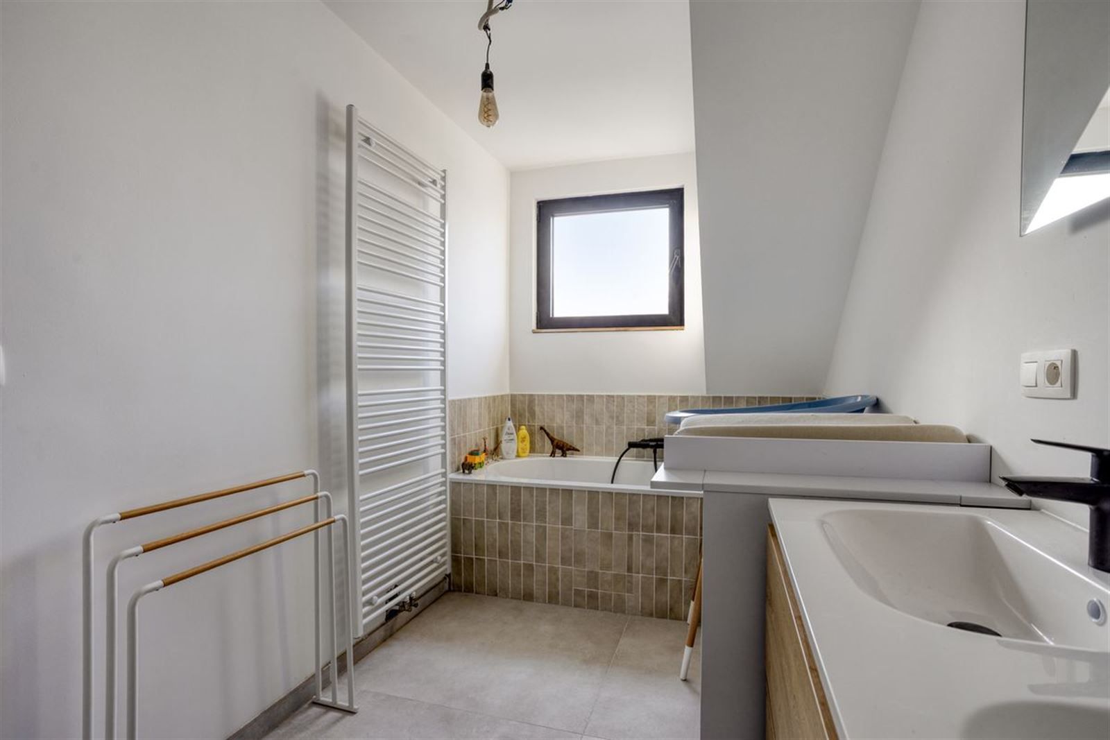 Duplex appartement met 3 slaapkamers + 2 badkamers en ruim terras  foto 12