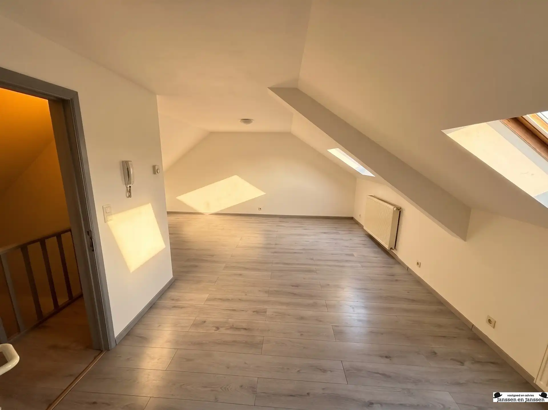 Gezellig dakappartement in het centrum van Wuustwezel!  foto 2