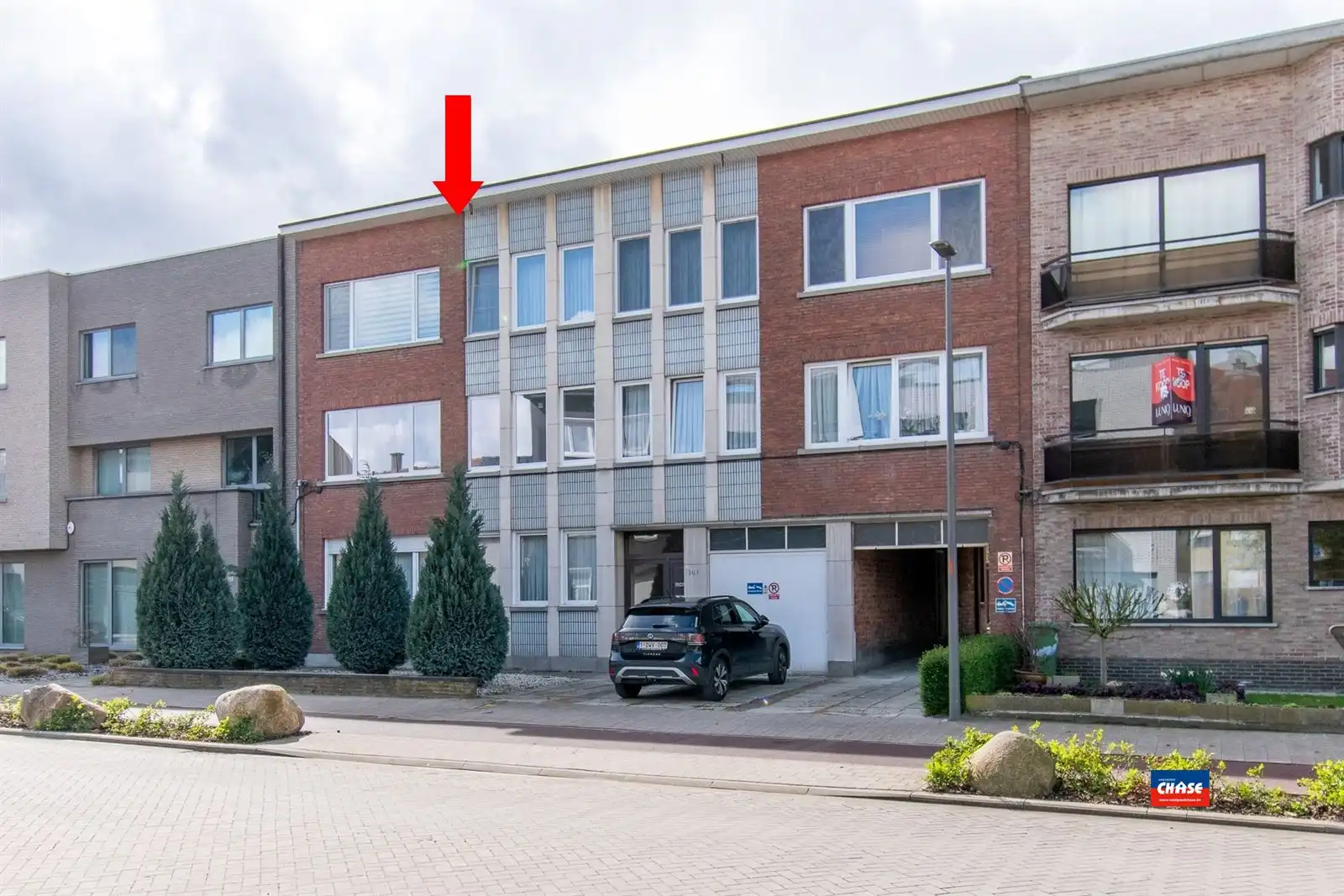 Gerenoveerd appartement met twee ruime slaapkamers en terras foto 16