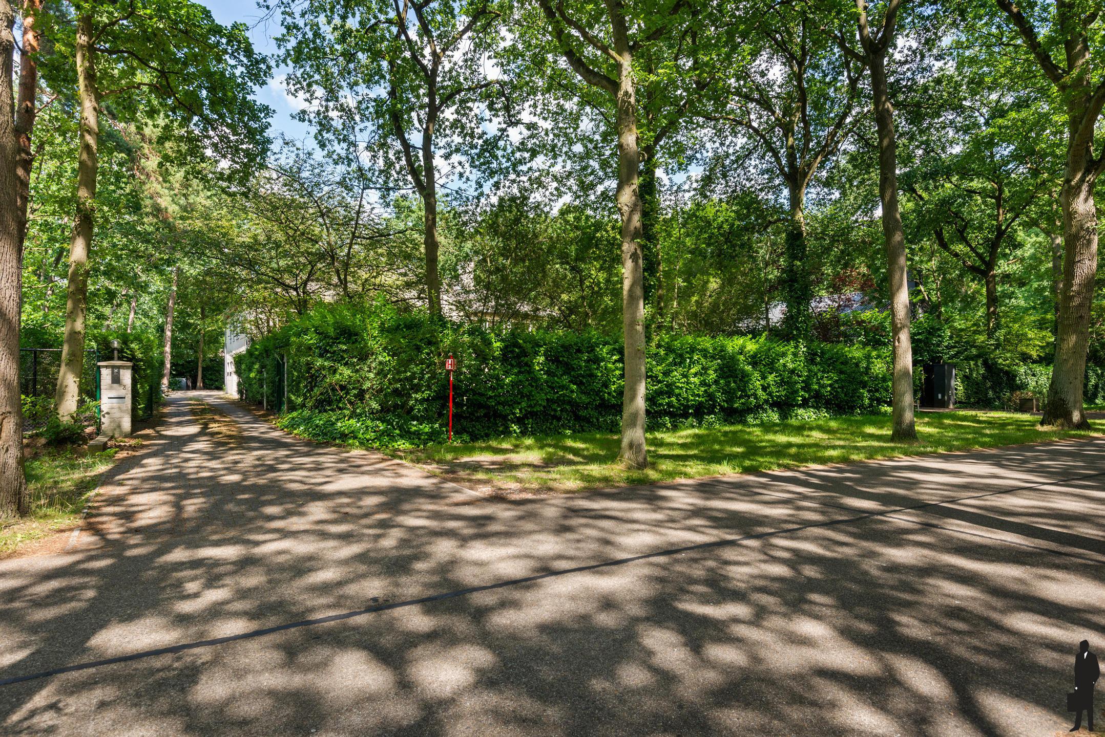 Statige villa, gelegen in 't Vriesdonk op een terrein van 1.405m² foto 13