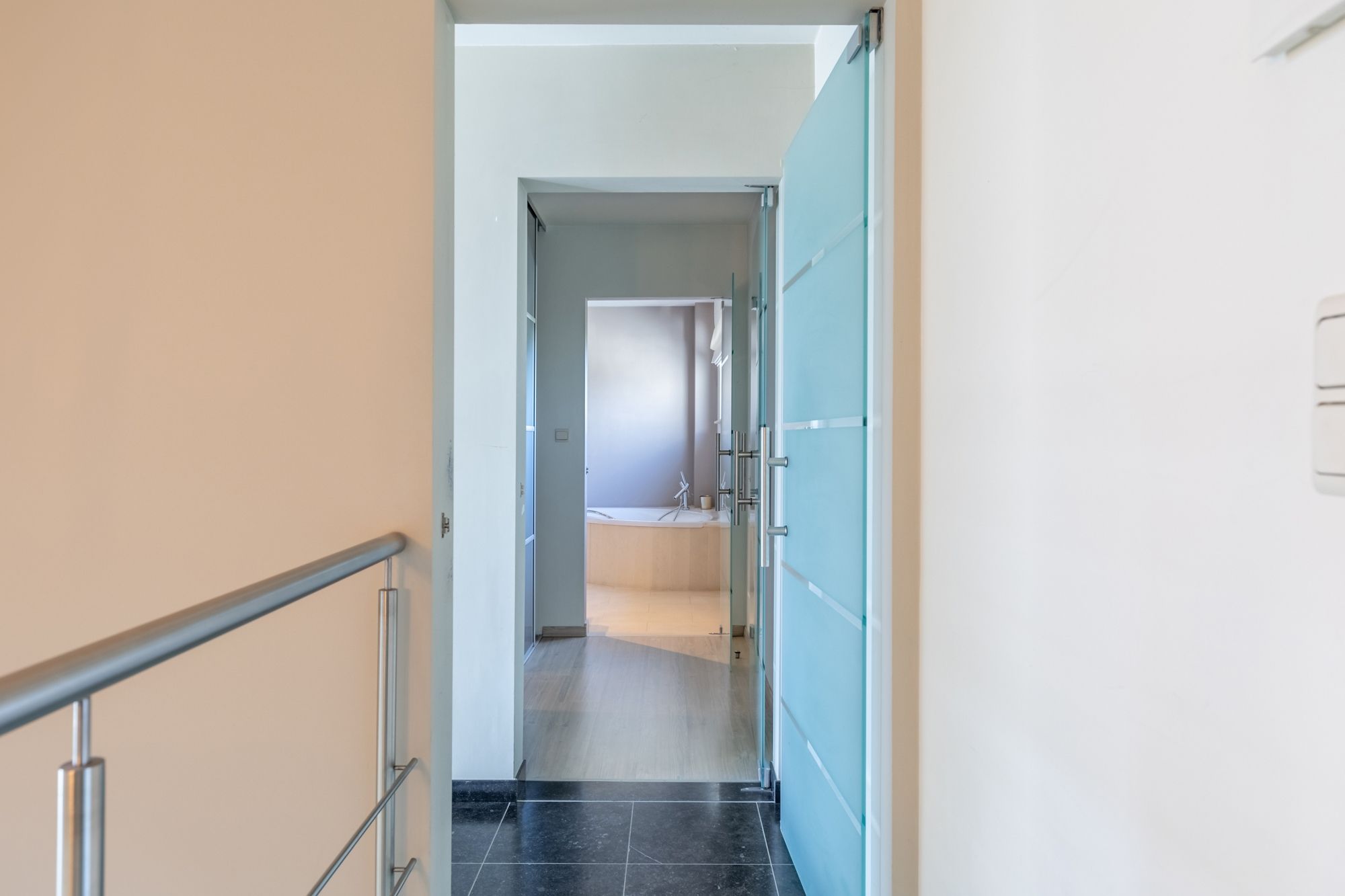 Knappe villa met 3 slaapkamers nabij het centrum van Tienen! foto 11