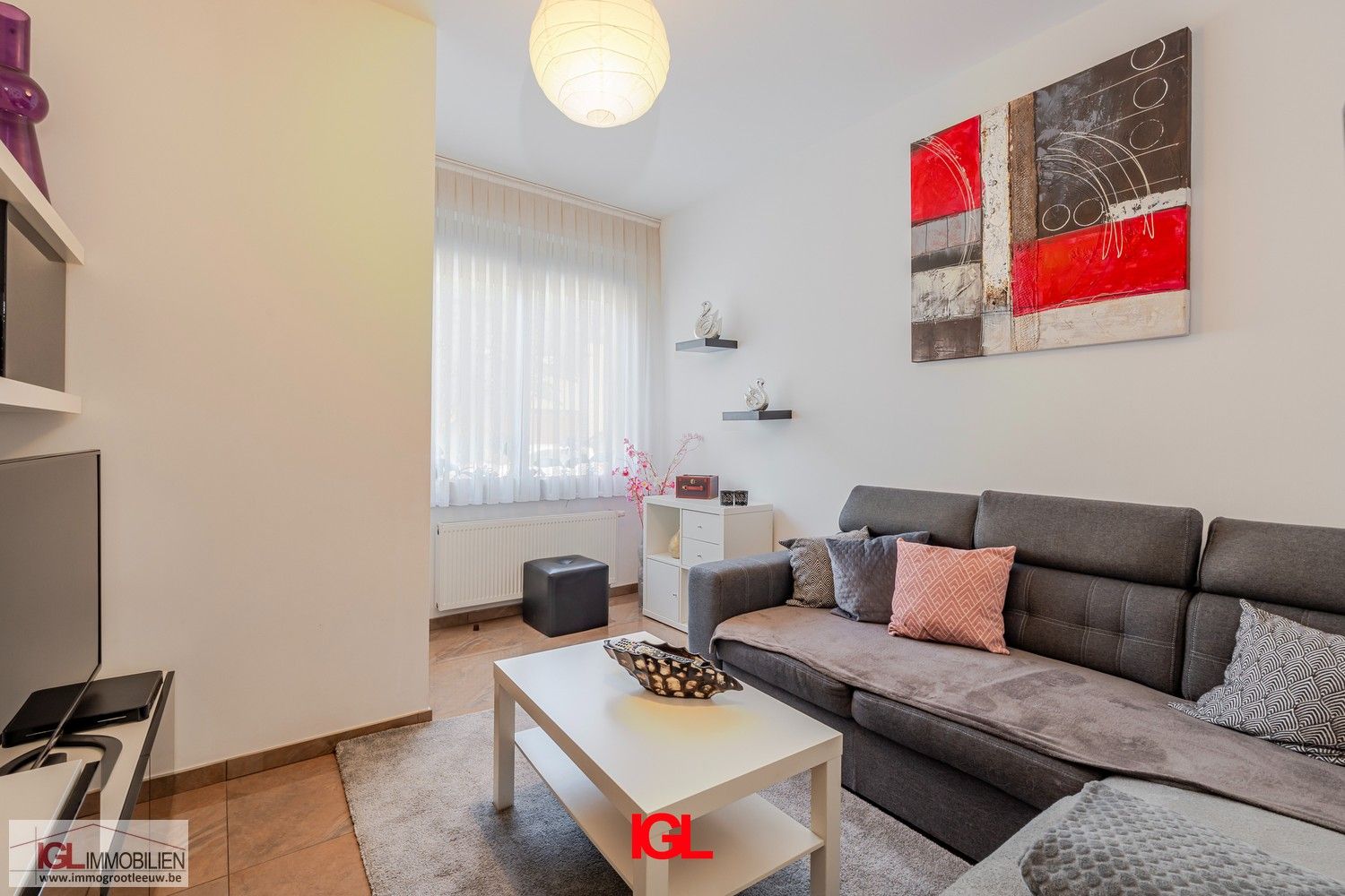 Volledig gerenoveerde woning met 2 slaapkamers foto 2