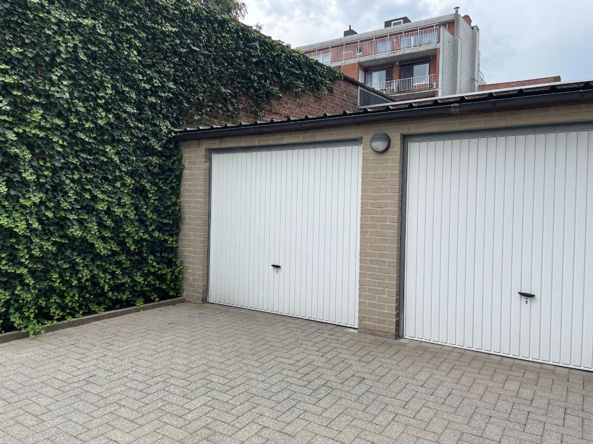 ruim instapklaar twee slaapkamer appartement met groot terras & gelijkvloerse garage foto 25