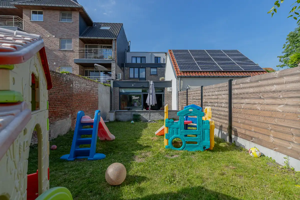 Multifunctioneel pand met praktijkruimte en instapklaar duplexappartement foto 6