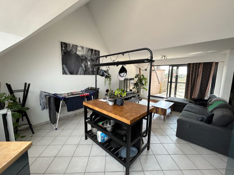 Prachtig 1 slpk dakappartement met terras (±40m²), garage en lift. foto 4