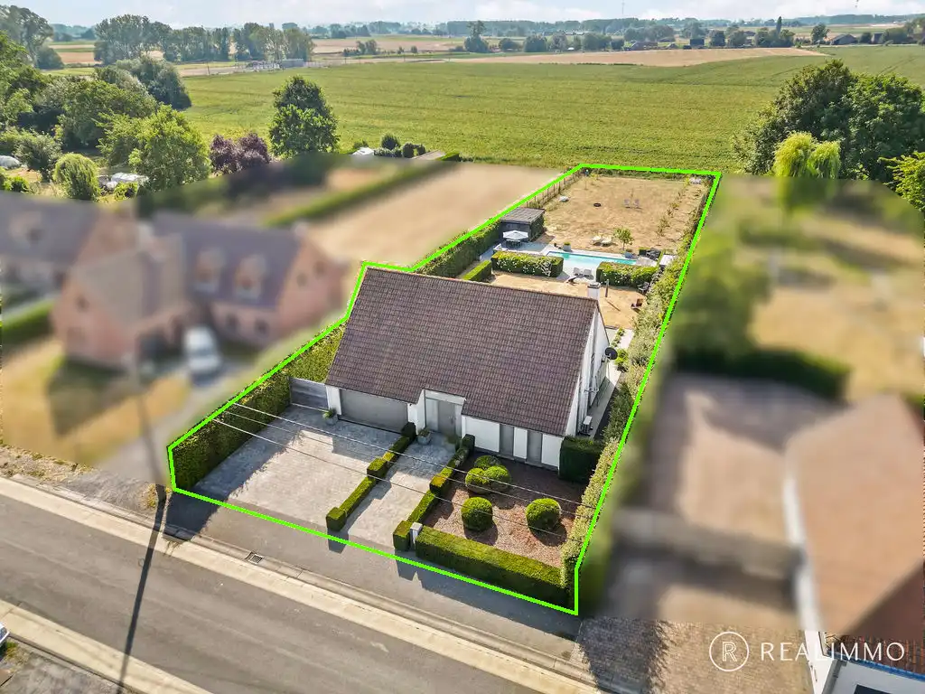 Tijdloze duurzame villa op 1.892m² met zwembad! foto 3