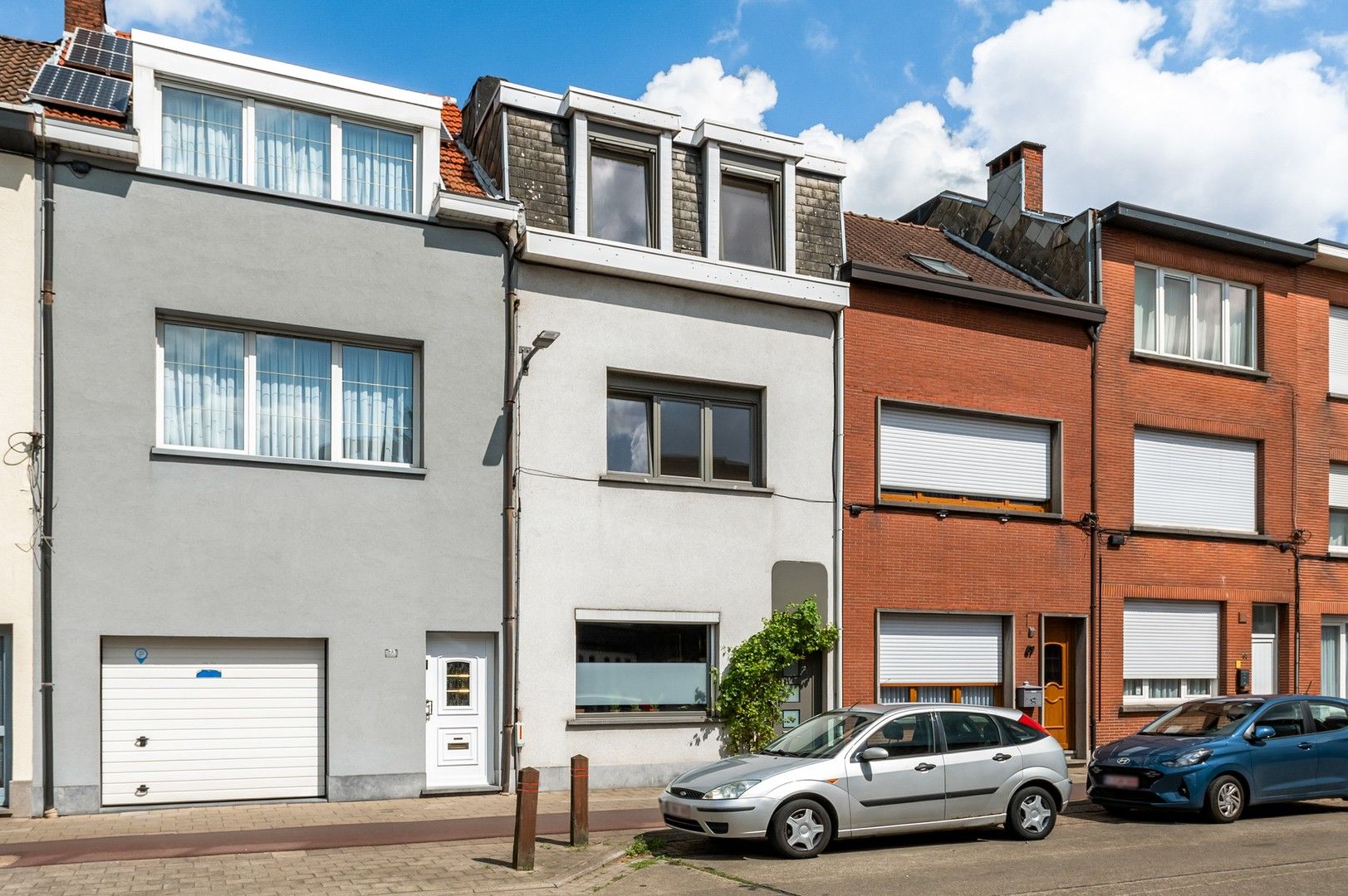 Hoofdfoto van de publicatie: Ruime gezinswoning van 168m² op centrale locatie in Merksem