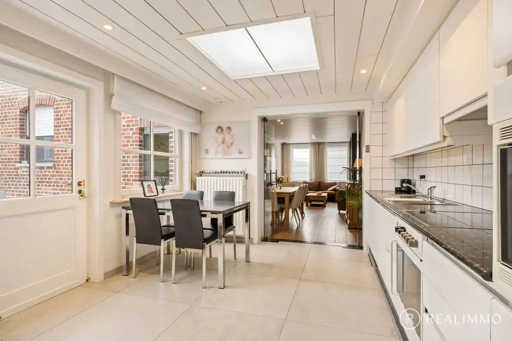 Leuke alleenstaande woning op 1410m² foto 8
