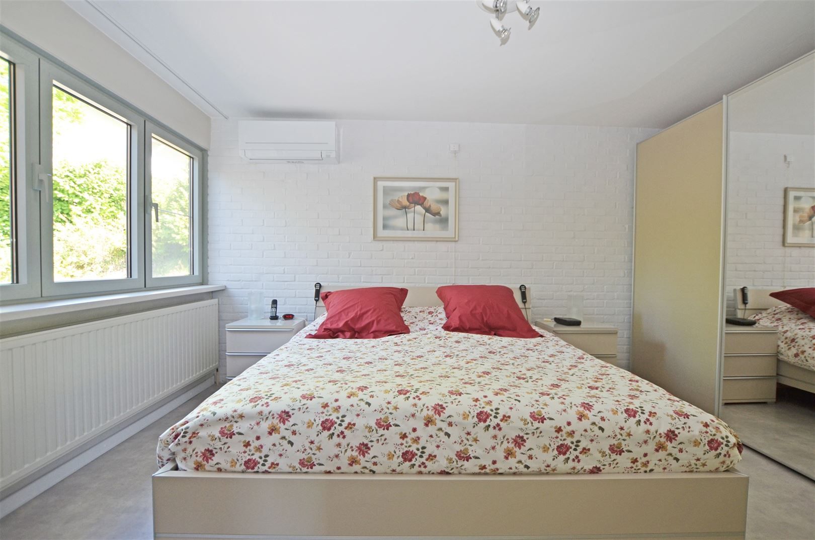 Gerenoveerde gezinswoning met groen zicht foto 14