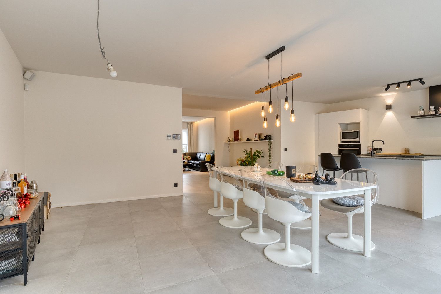 INSTAPKLARE, VOLLEDIG VERNIEUWDE WONING, IN HET HART VAN ASSENT! foto 9