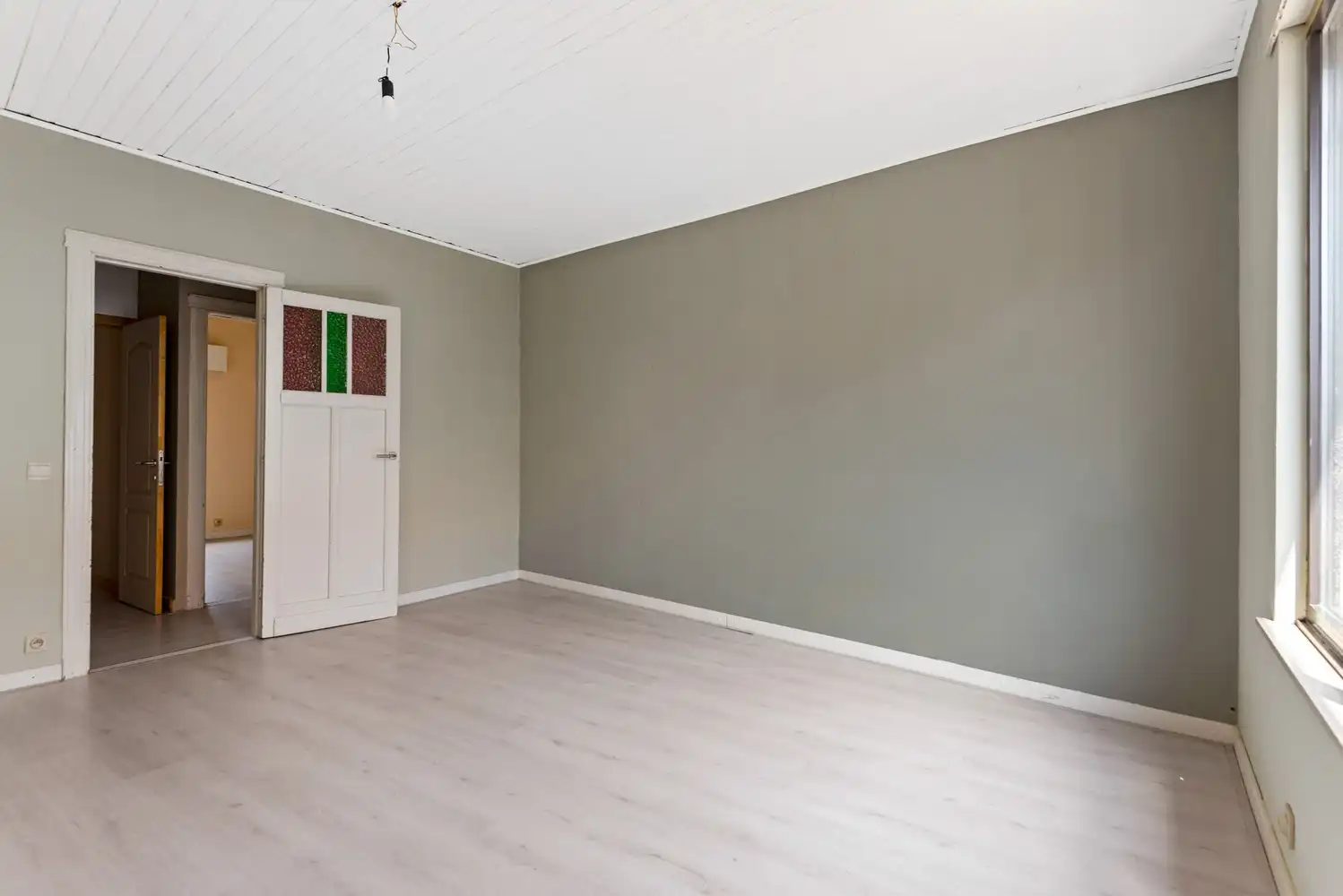 Handelshuis met 2 handelsruimtes en appartement in het hart van Wommelgem. foto 23