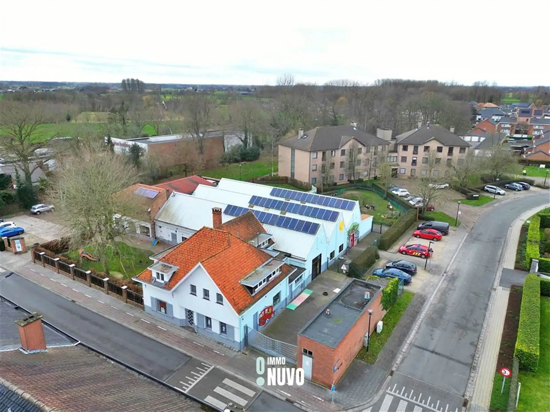 Gemengd gebouw foto 9