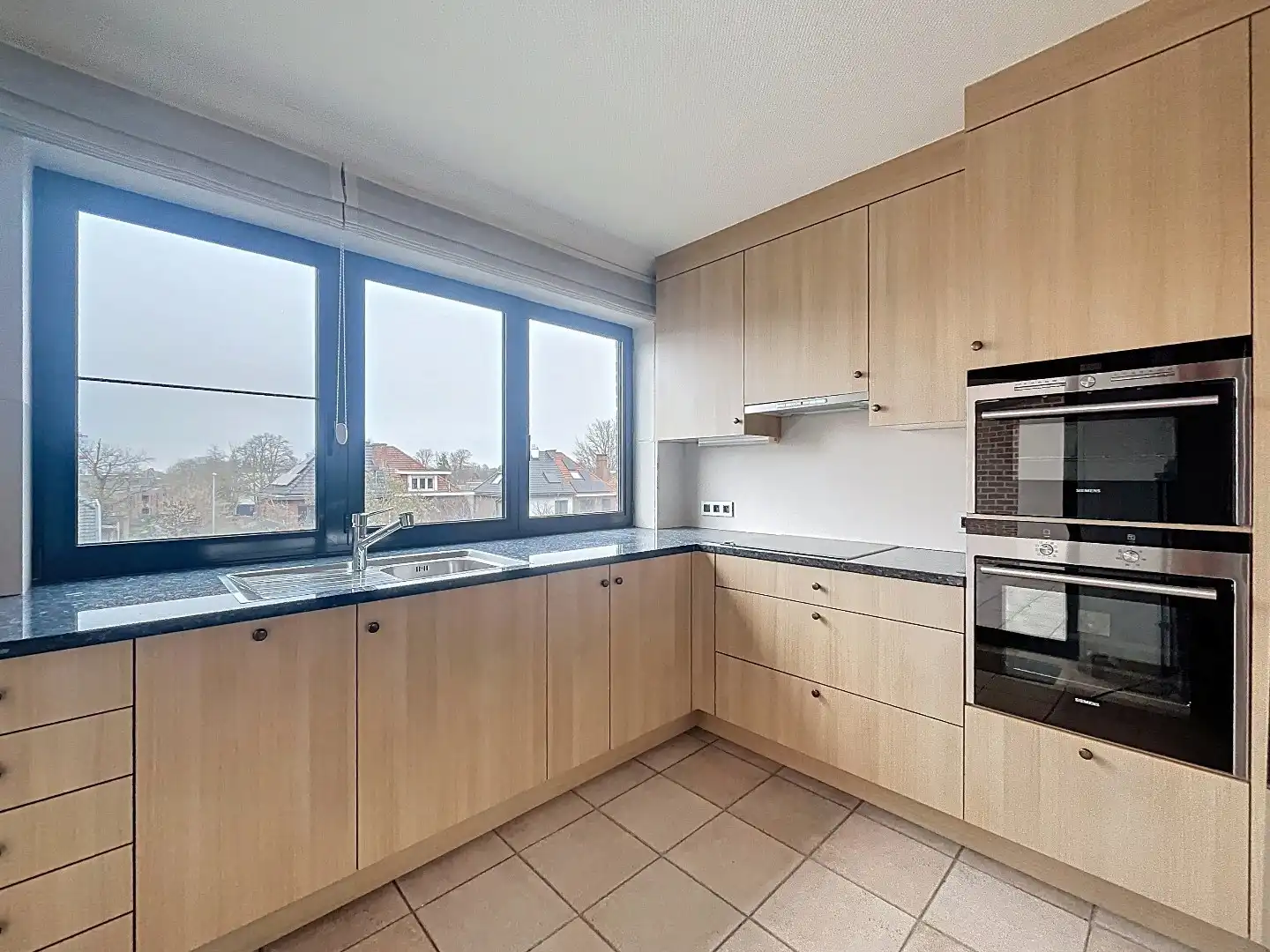 Instapklaar duplex appartement te Kessel-Lo! foto 6