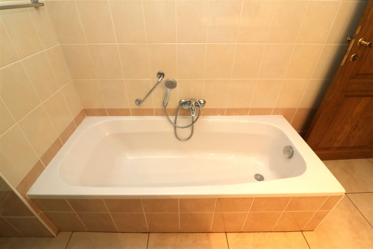 Appartement met 2 slpk., autostaanplaats en terras in centrum Aarschot foto 34