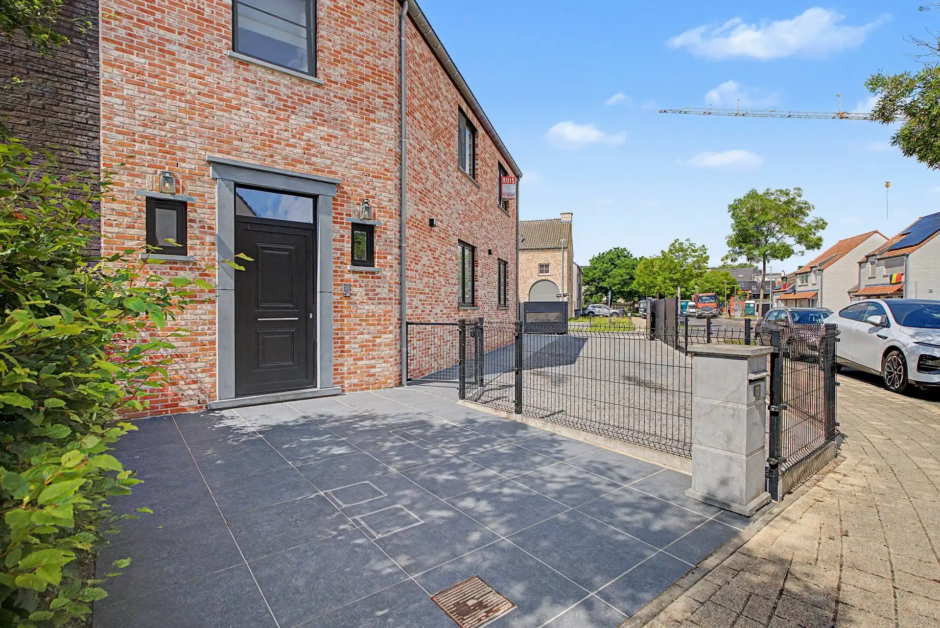 Recente Halfopen nieuwbouwwoning met 3 slaapkamers foto 2