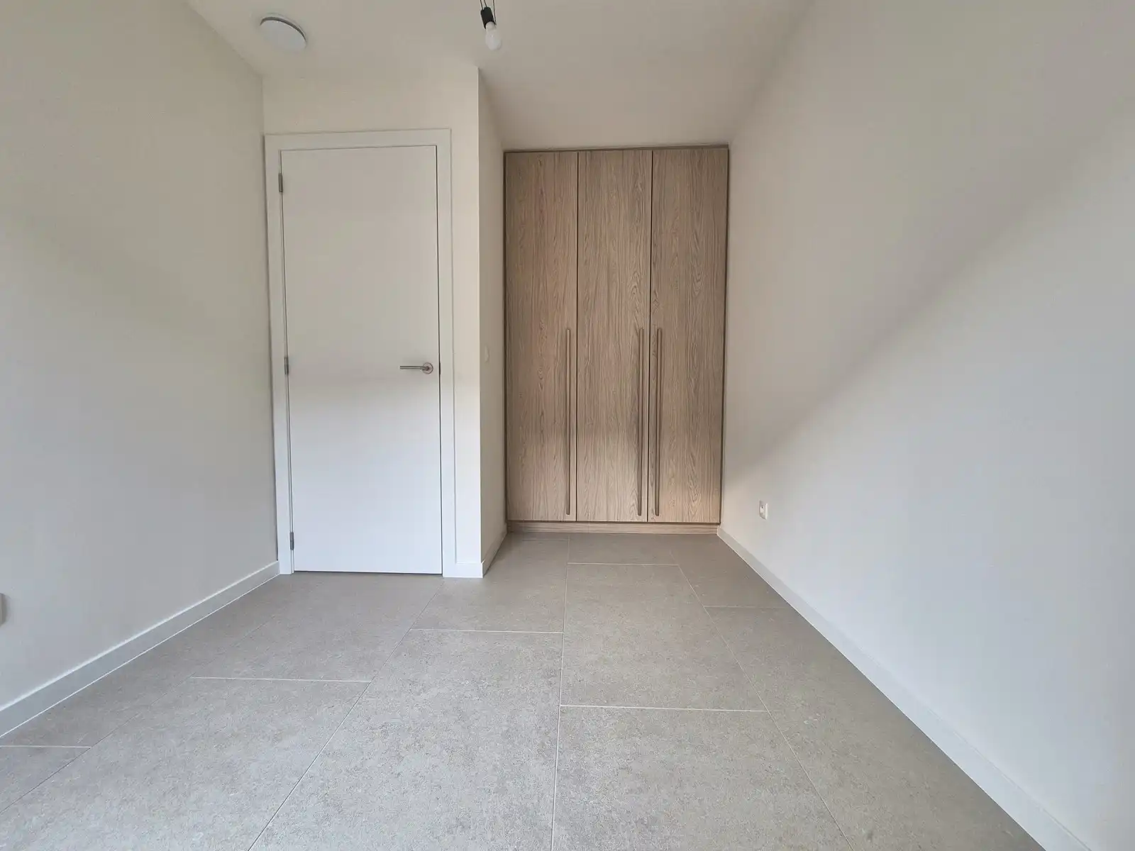 Nieuwbouw beste technieken én afwerking (ingebouwde kasten)! foto 19