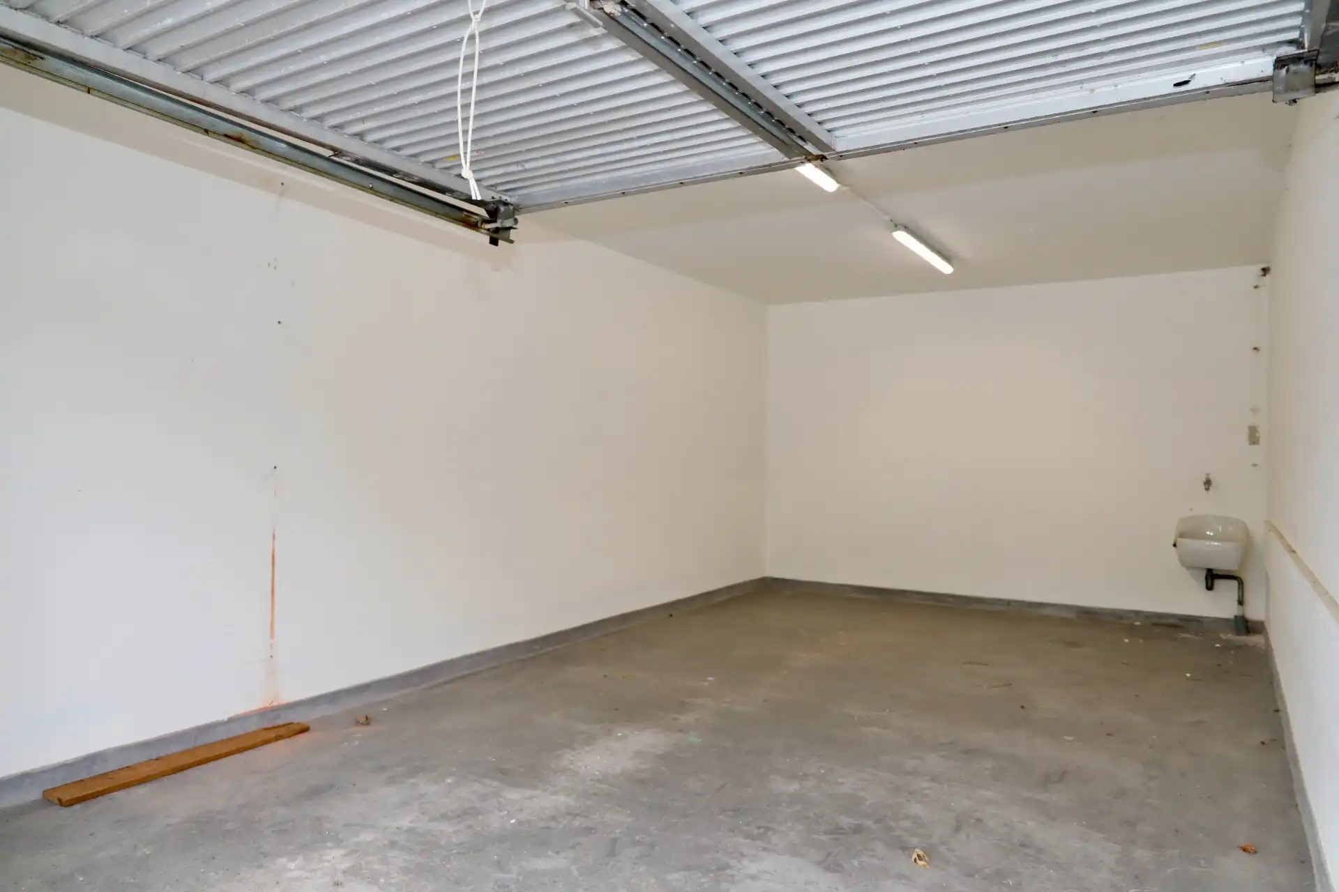 Garage nabij centrum Avelgem foto 5