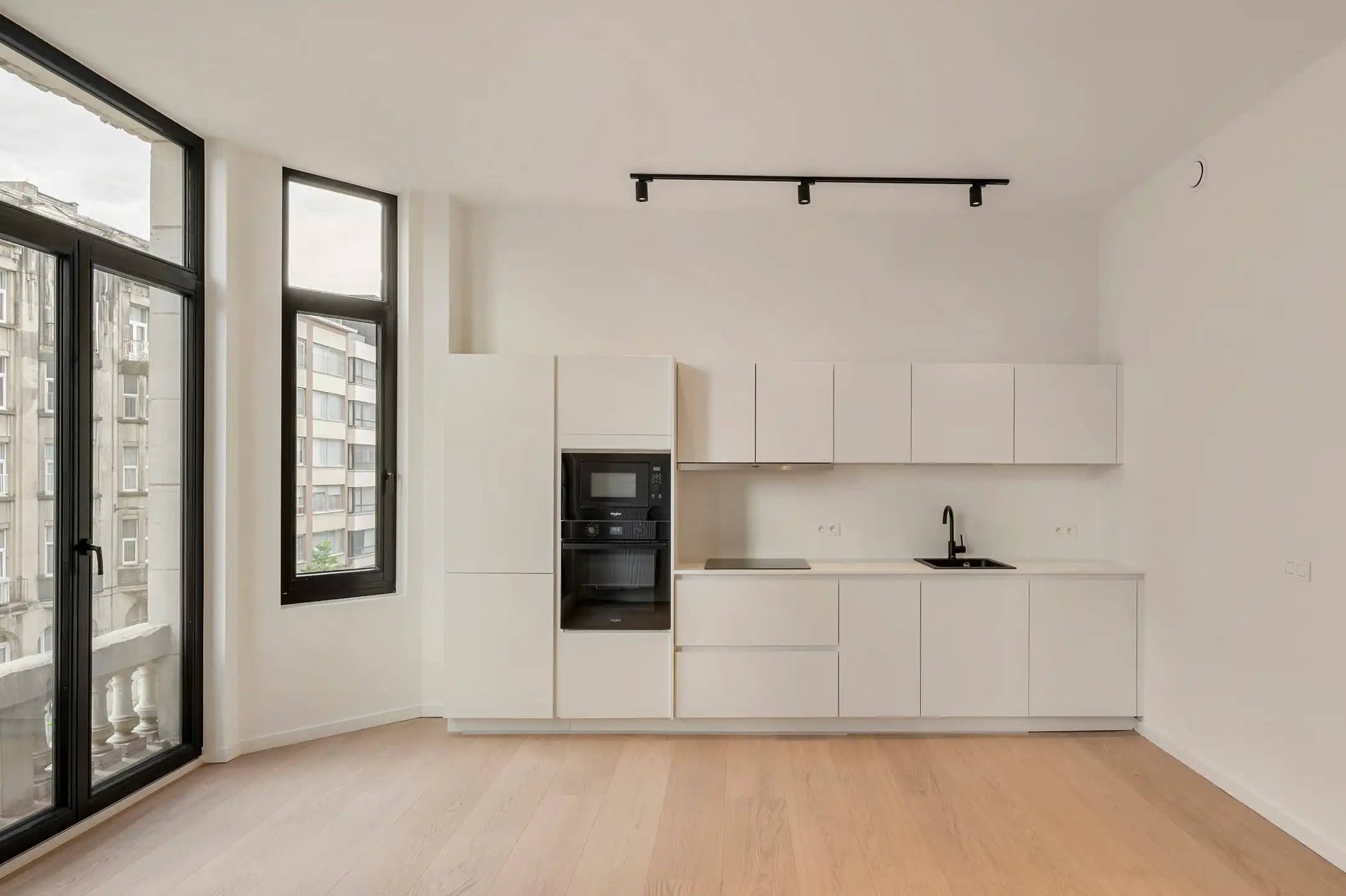 Ruim gerenoveerd appartement foto 4
