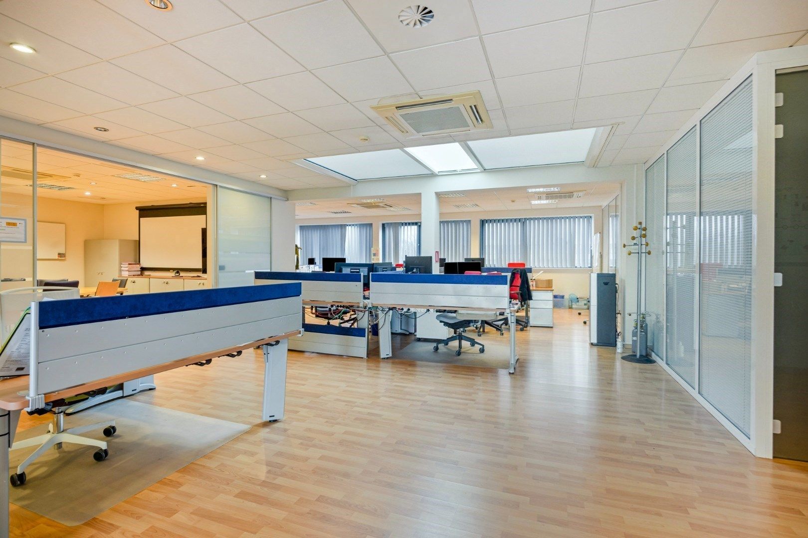 Kantoor te koop in het industriepark te Haasrode/Heverlee met 14 parkings - opp. 626 m² - verkoop van aandelen foto 20