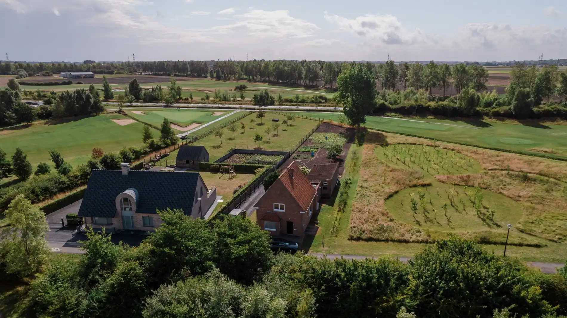 Exclusief pand te koop tussen de golfterreinen van Oostduinkerke! foto 9