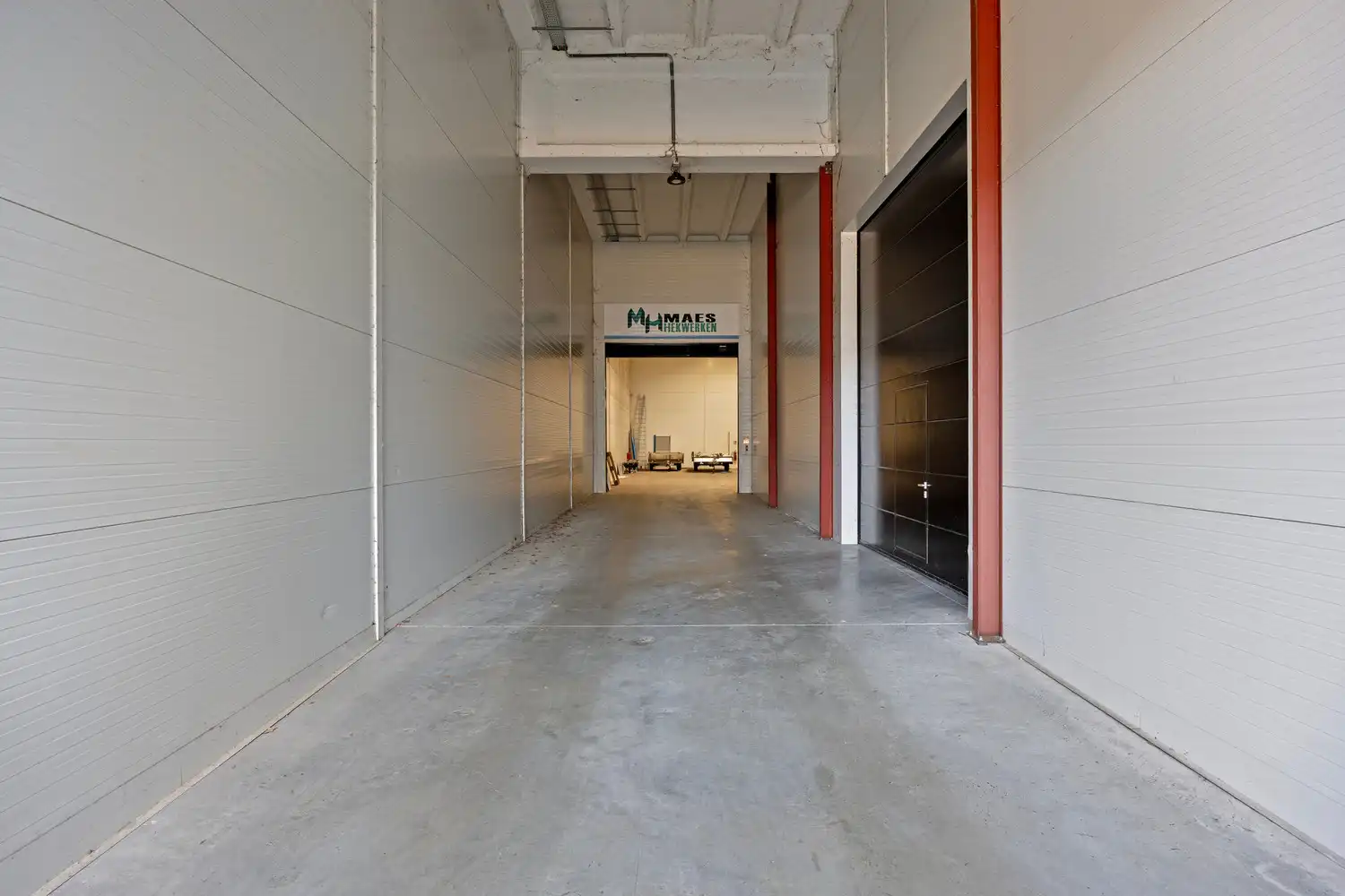 DUURZAME BEDRIJFSUNIT MET SHOWROOM foto 9