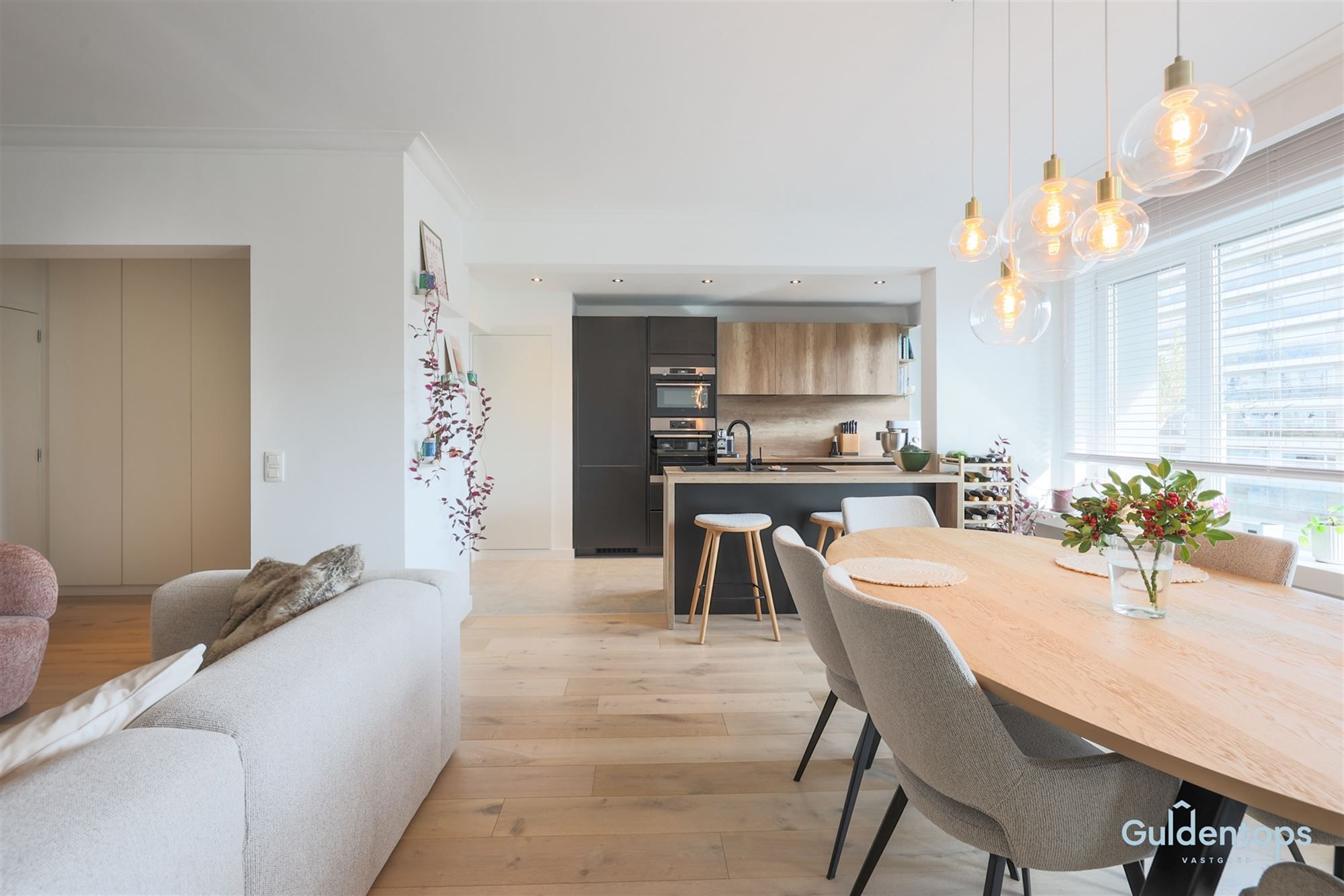 mooi 2 slkpkamerappt op topligging met fantastisch uitzicht foto 7