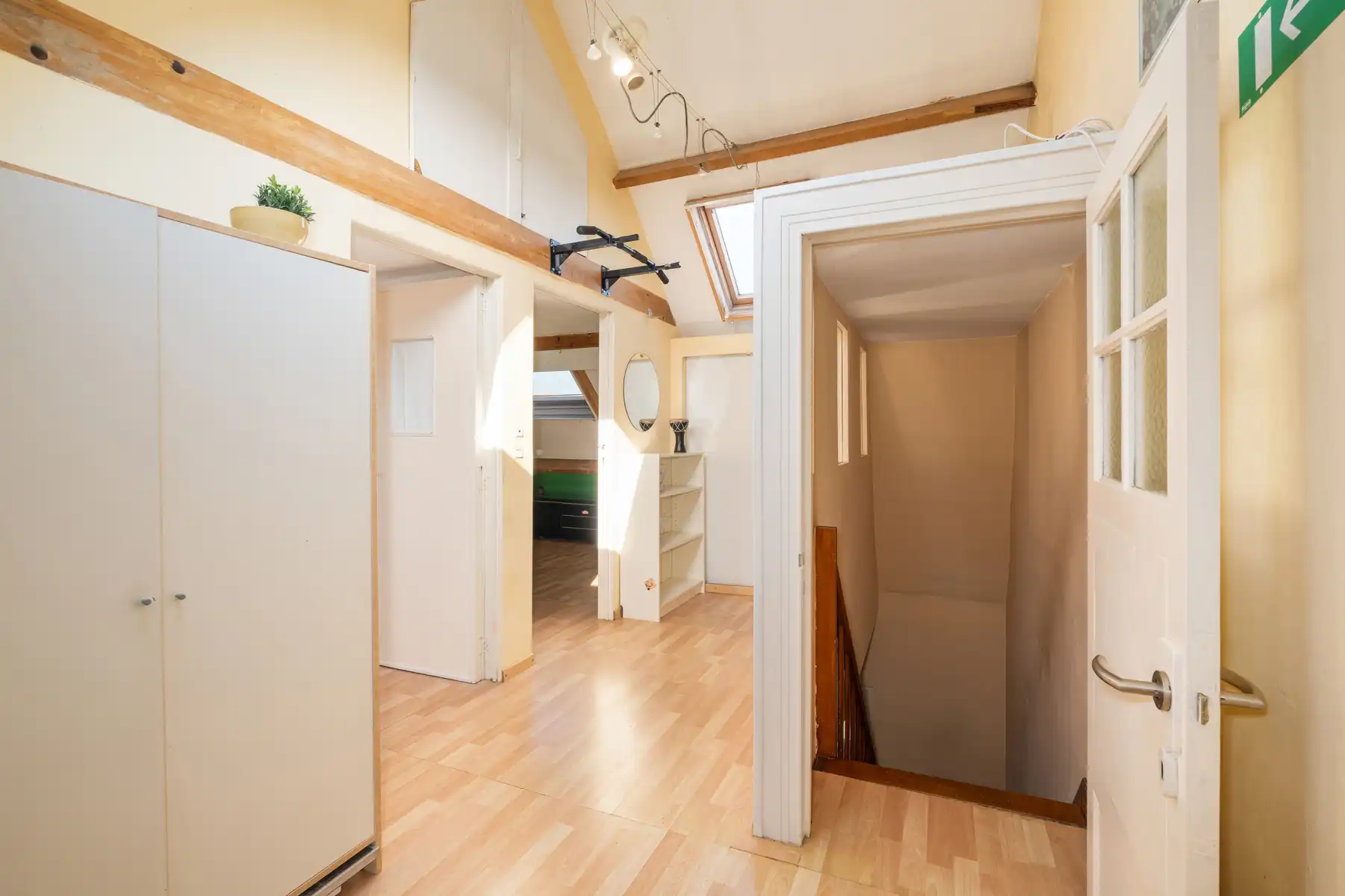 Woning met 4 slaapkamer, 2 badkamers en garage/atelier foto 26