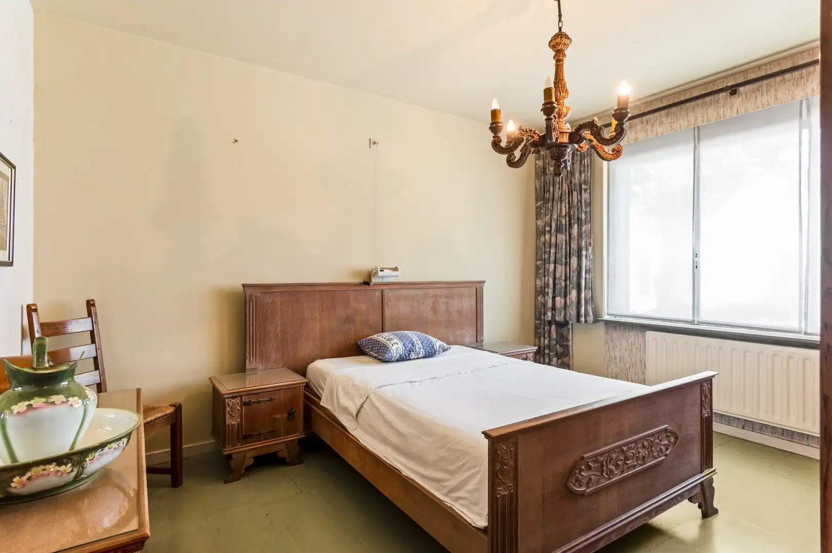 Te renoveren huis met 5 slp, garage en veel mogelijkheden! foto 22
