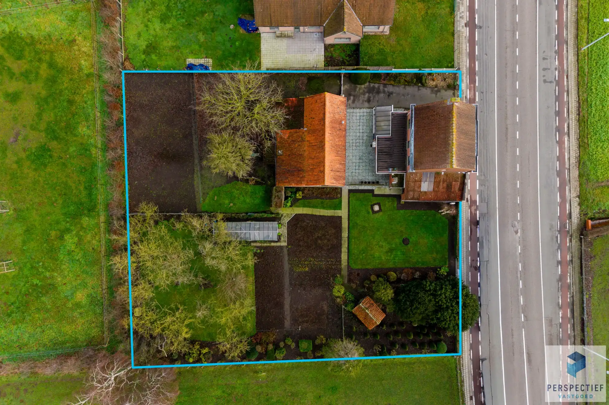 LANDELIJK GELEGEN WONING met SCHUUR  - BOOMGAARD - TUIN & MOESTUIN op 2138 m² foto 39