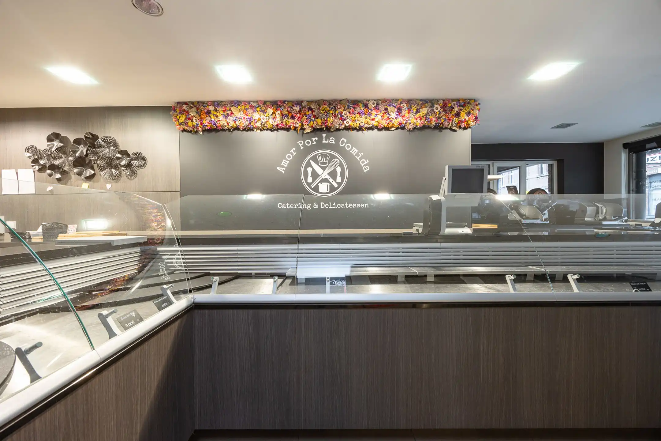 Modern handelsgelijkvloers in het centrum van Lint (115m²) foto 7