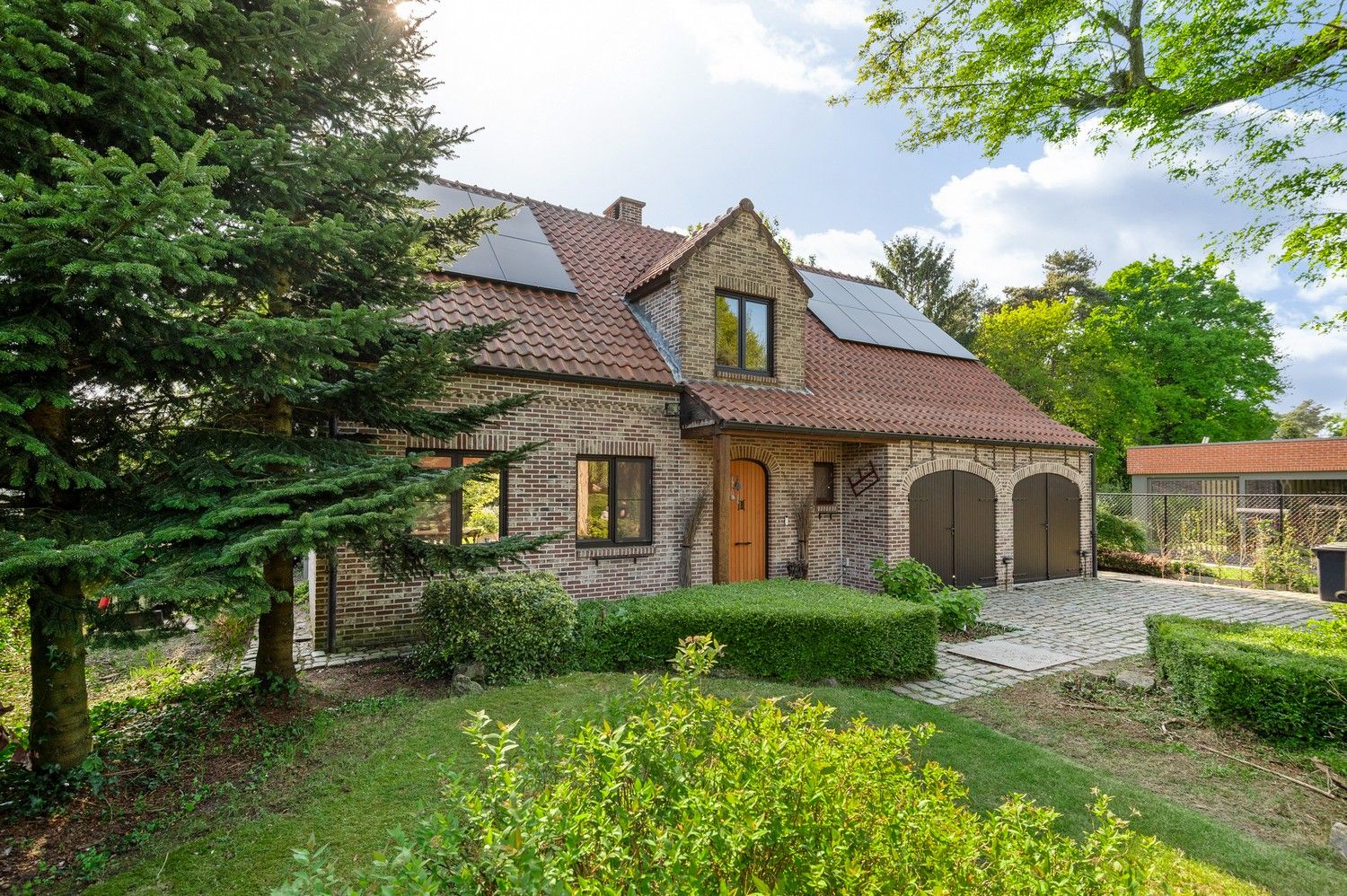 Landelijke energiezuinige villa te koop in een rustige buurt in Sint-Job! foto {{pictureIndex}}