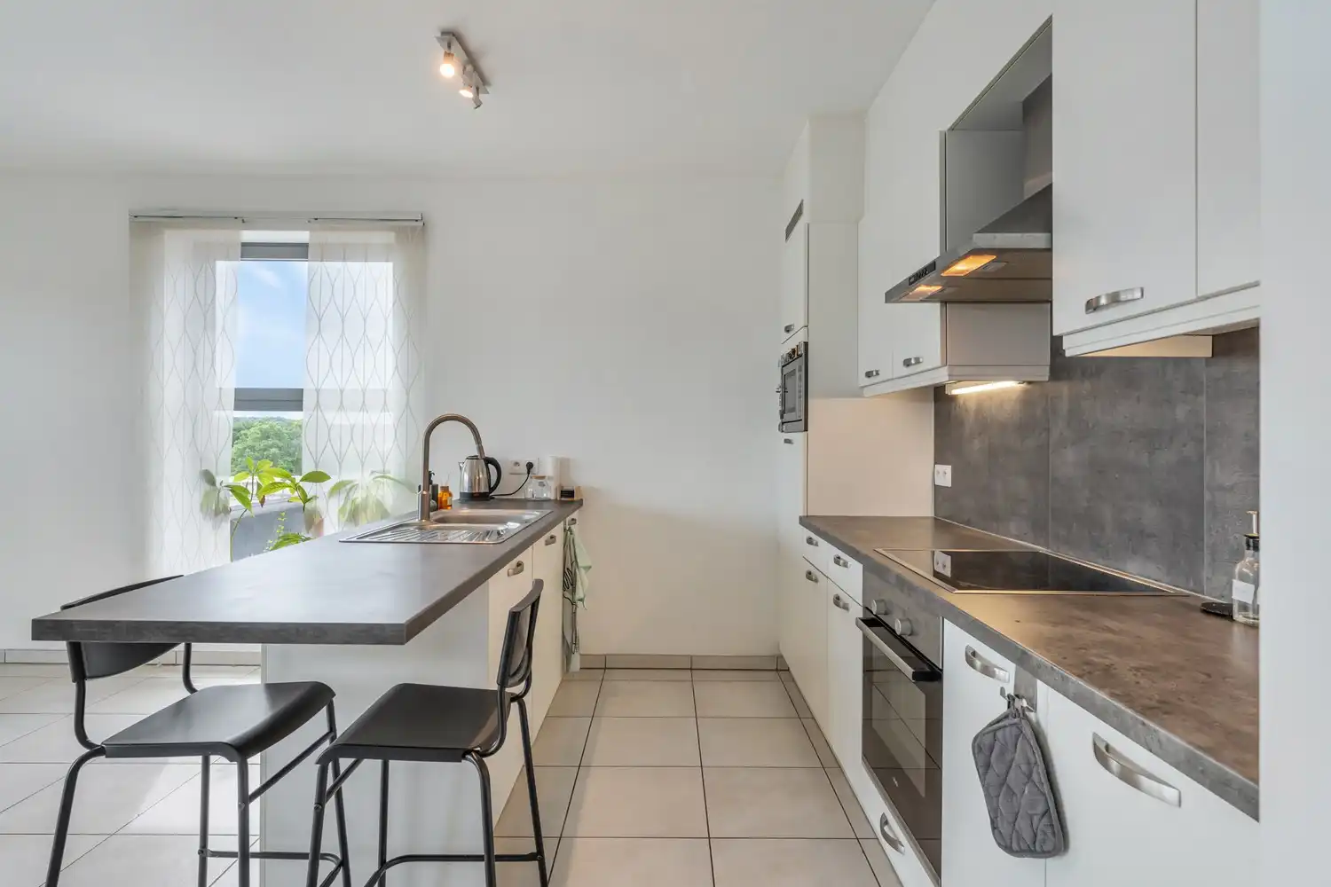 Modern en energiezuinig(A-label) appartement met 2 slaapkamers, een terras, een autostaanplaats en een kelder te Herent! foto 4