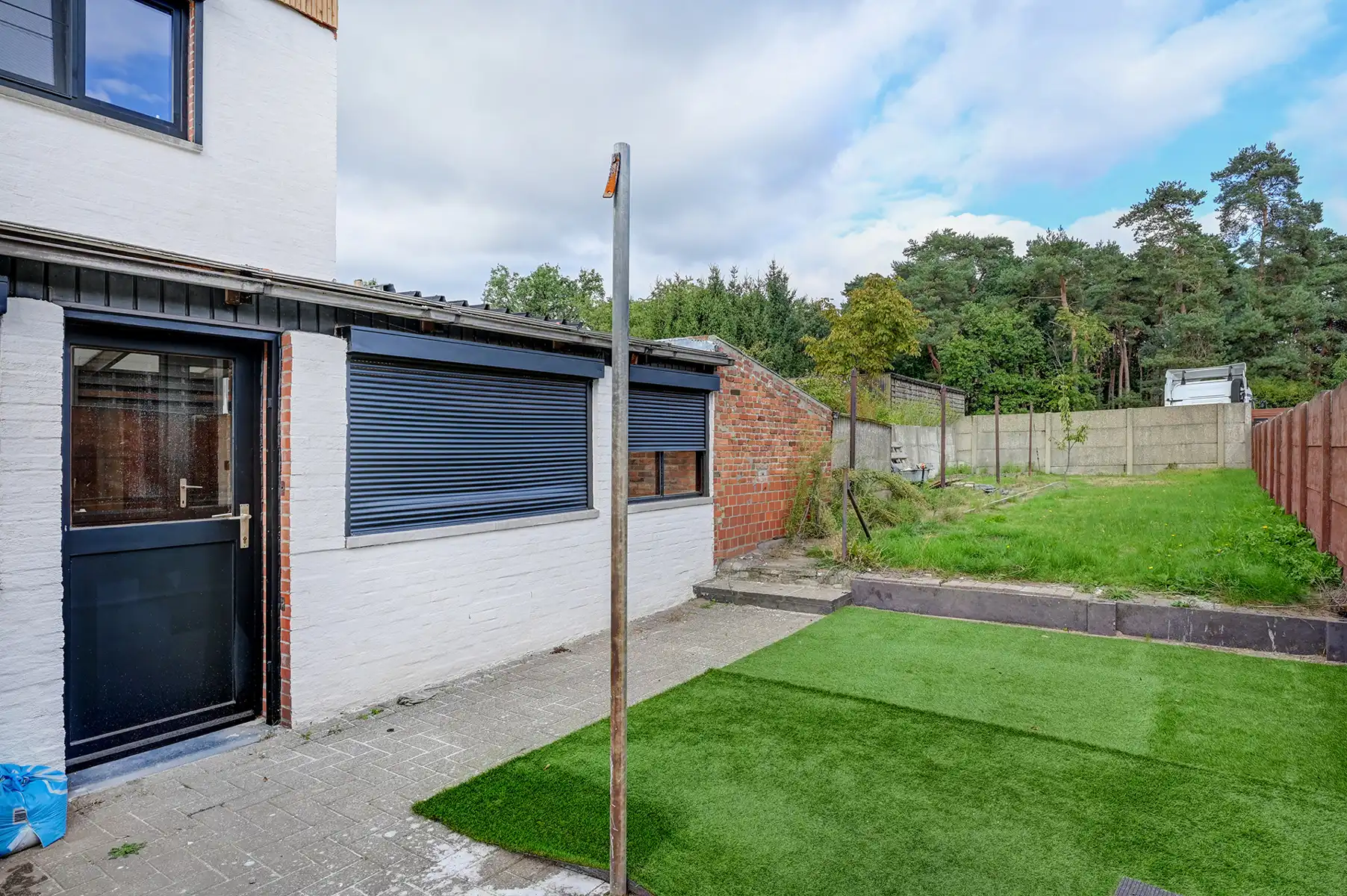 Instapklare, gerenoveerde woning (165 m²) met 2 slaapkamers (mogelijkheid tot 3), veranda en dubbele garage. foto 18